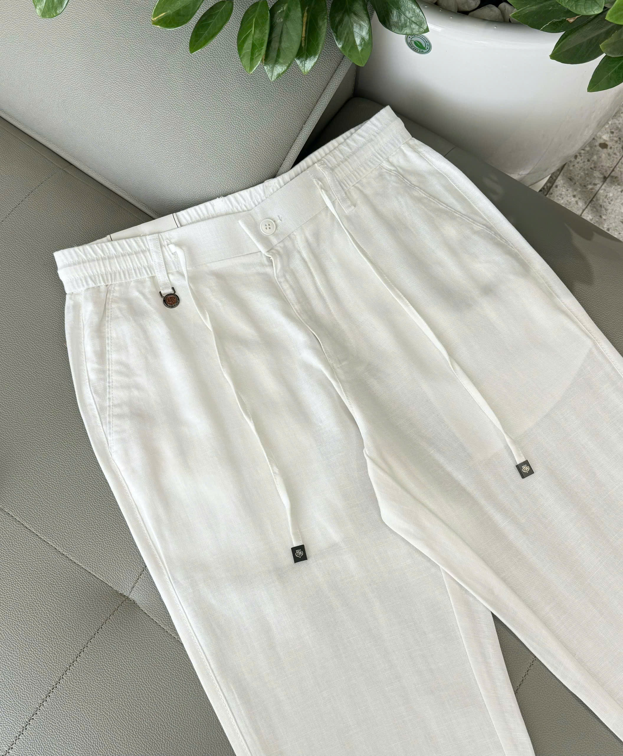 Quần đũi TANYA Loro Piana Trắng thêu chữ Nâu Like Auth 30-36 DDT