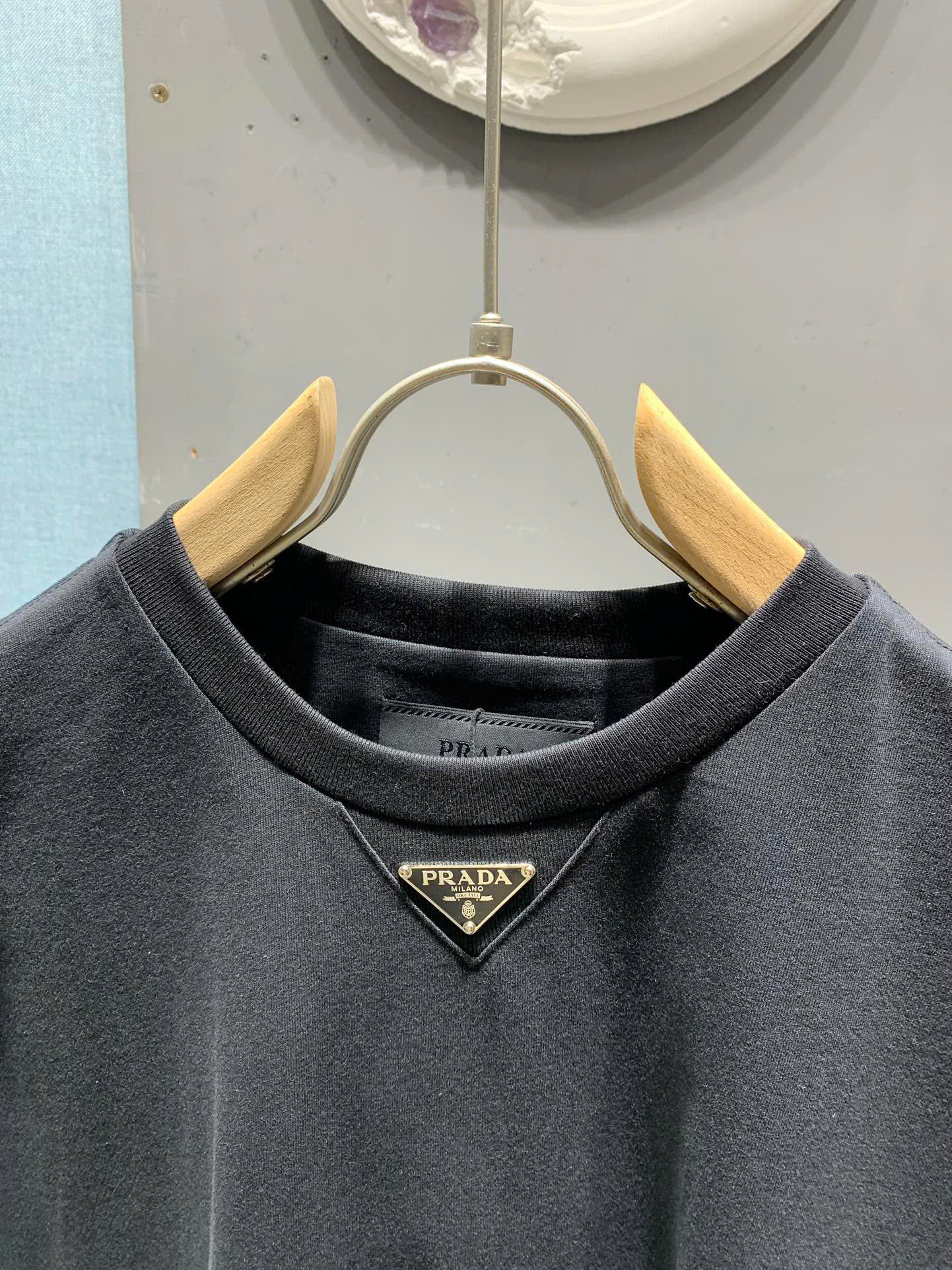 Áo phông T shirt Prada logo tam giác tag cổ Like Auth S-L DDT