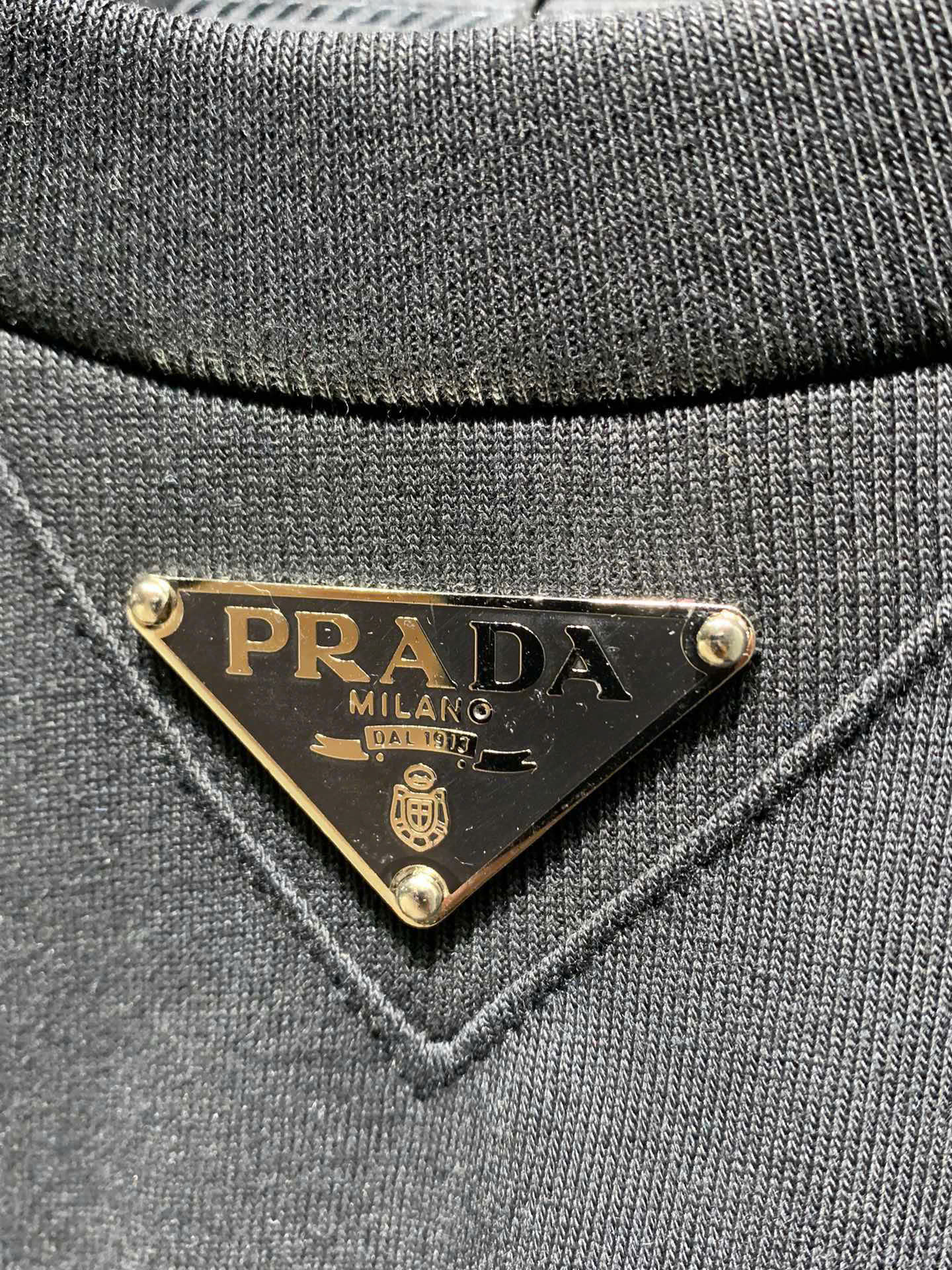 Áo phông T shirt Prada logo tam giác tag cổ Like Auth S-L DDT