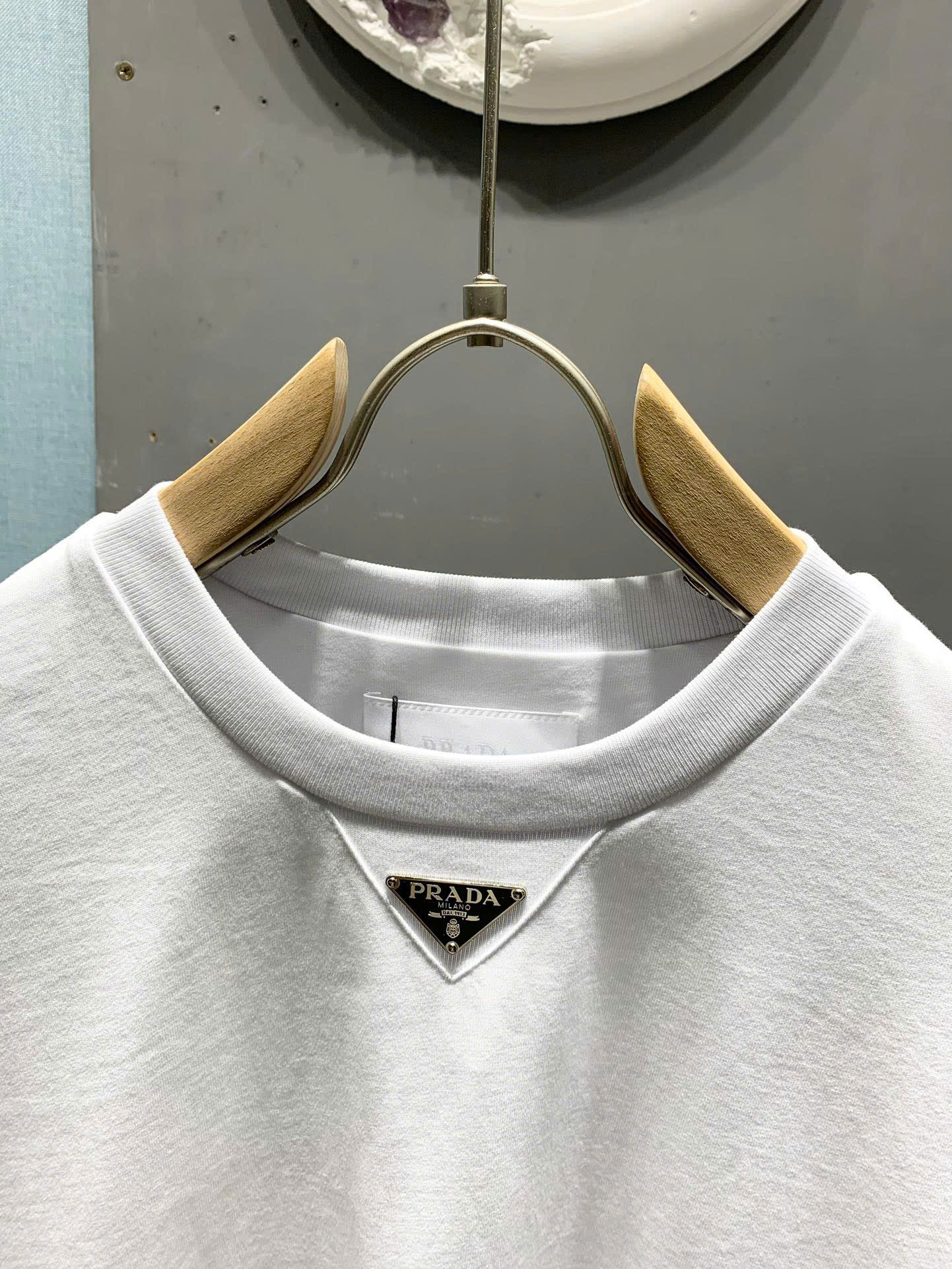 Áo phông T shirt Prada logo tam giác tag cổ Like Auth S-L DDT