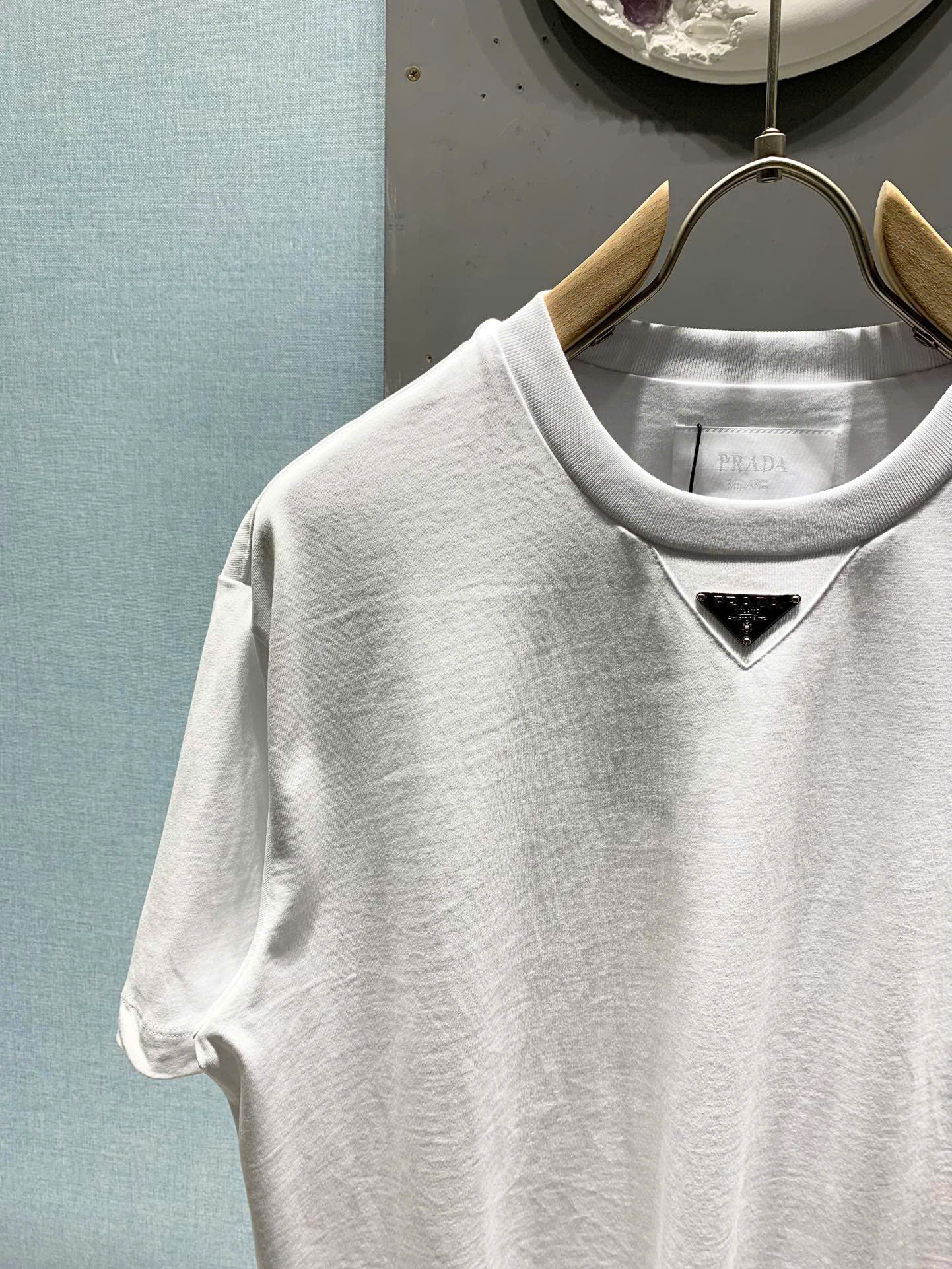 Áo phông T shirt Prada logo tam giác tag cổ Like Auth S-L DDT