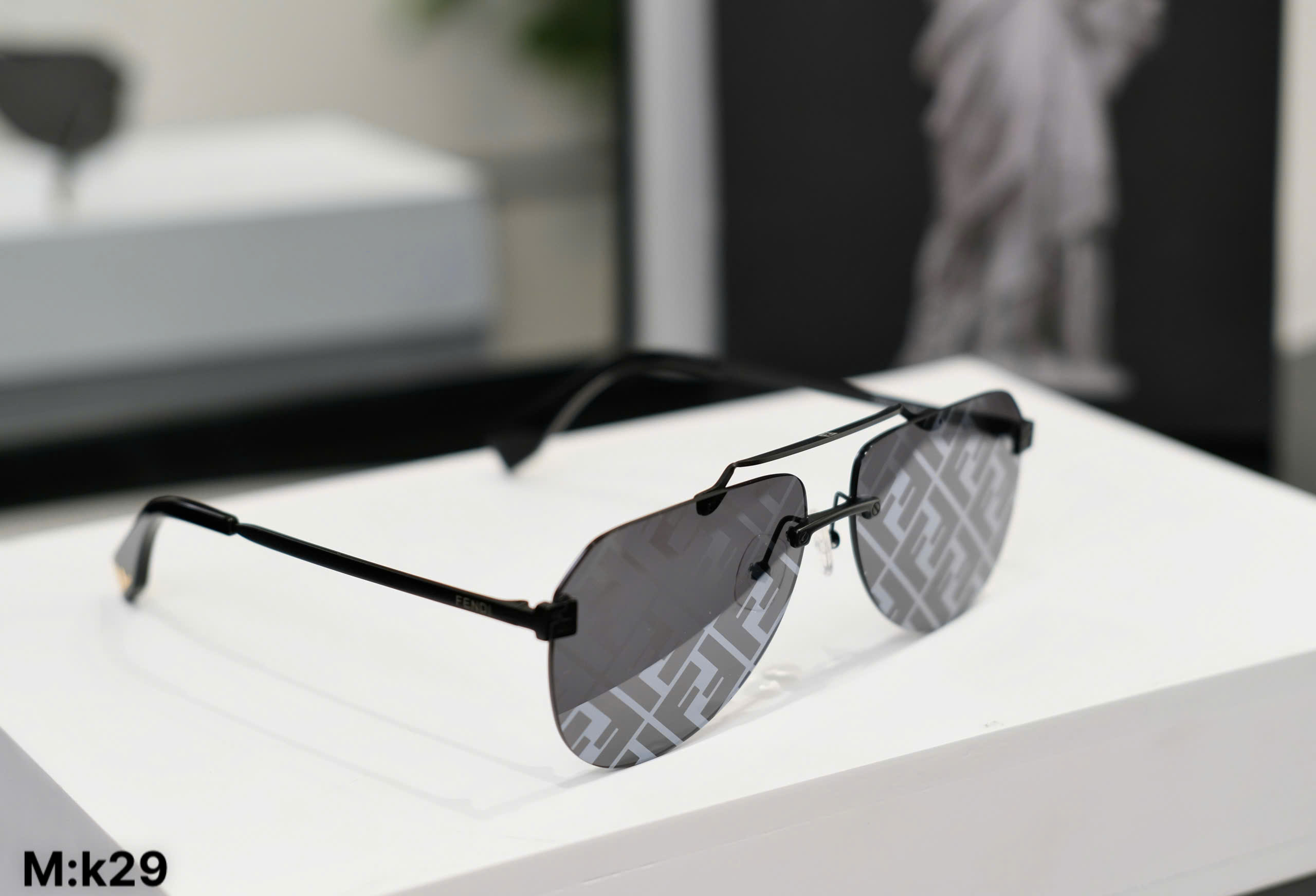 Kính mát thời trang Fendi Sky pilot sunglasses logo FF Like Auth DDT