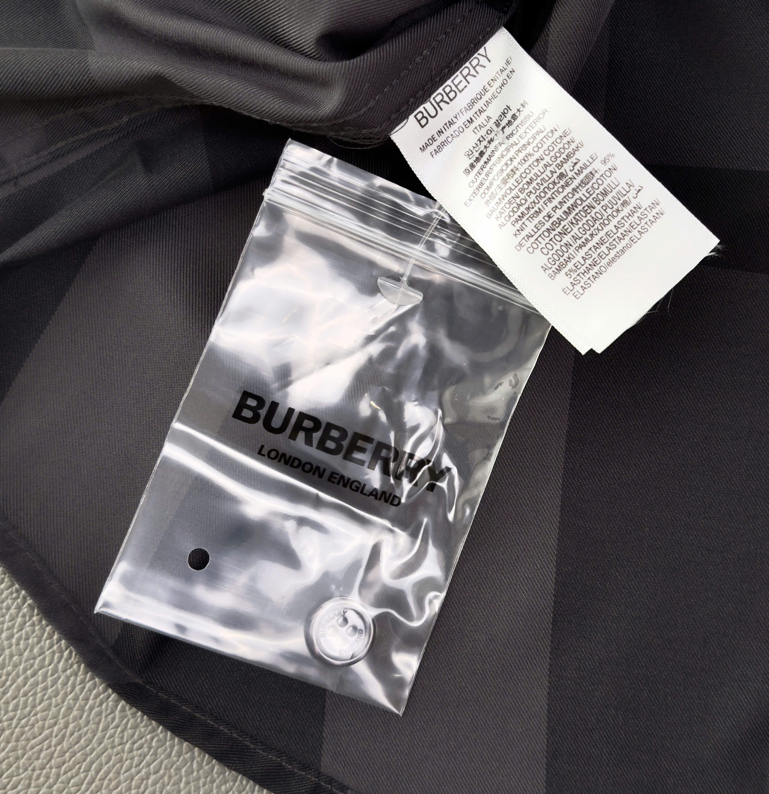 Áo sơ mi Burberry BBR dài tay kẻ sọc Đen Xám Like Auth S-XXL DDT
