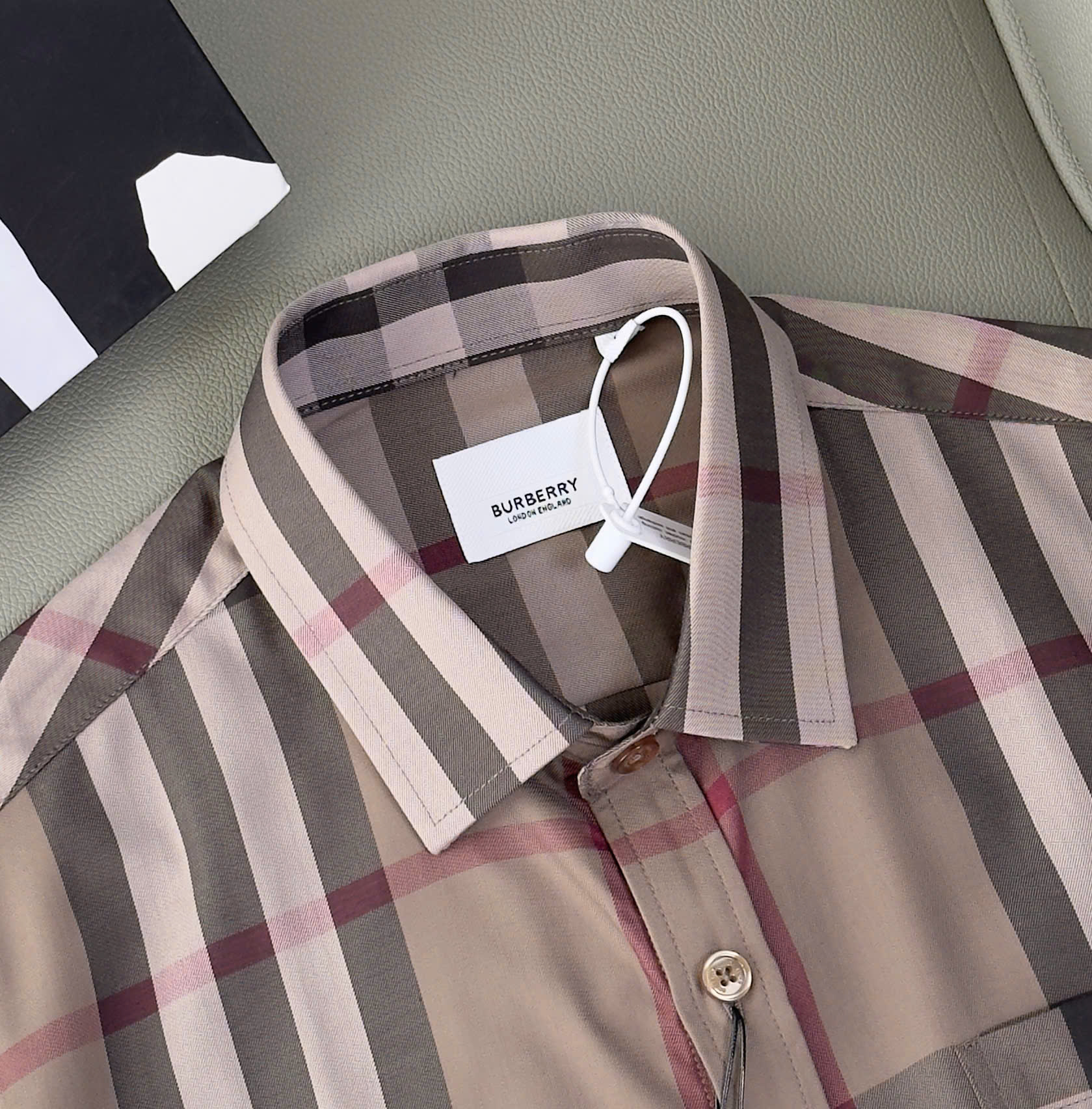 Áo sơ mi Burberry BBR cộc tay Rêu kẻ sọc Like Auth S-XXL DDT