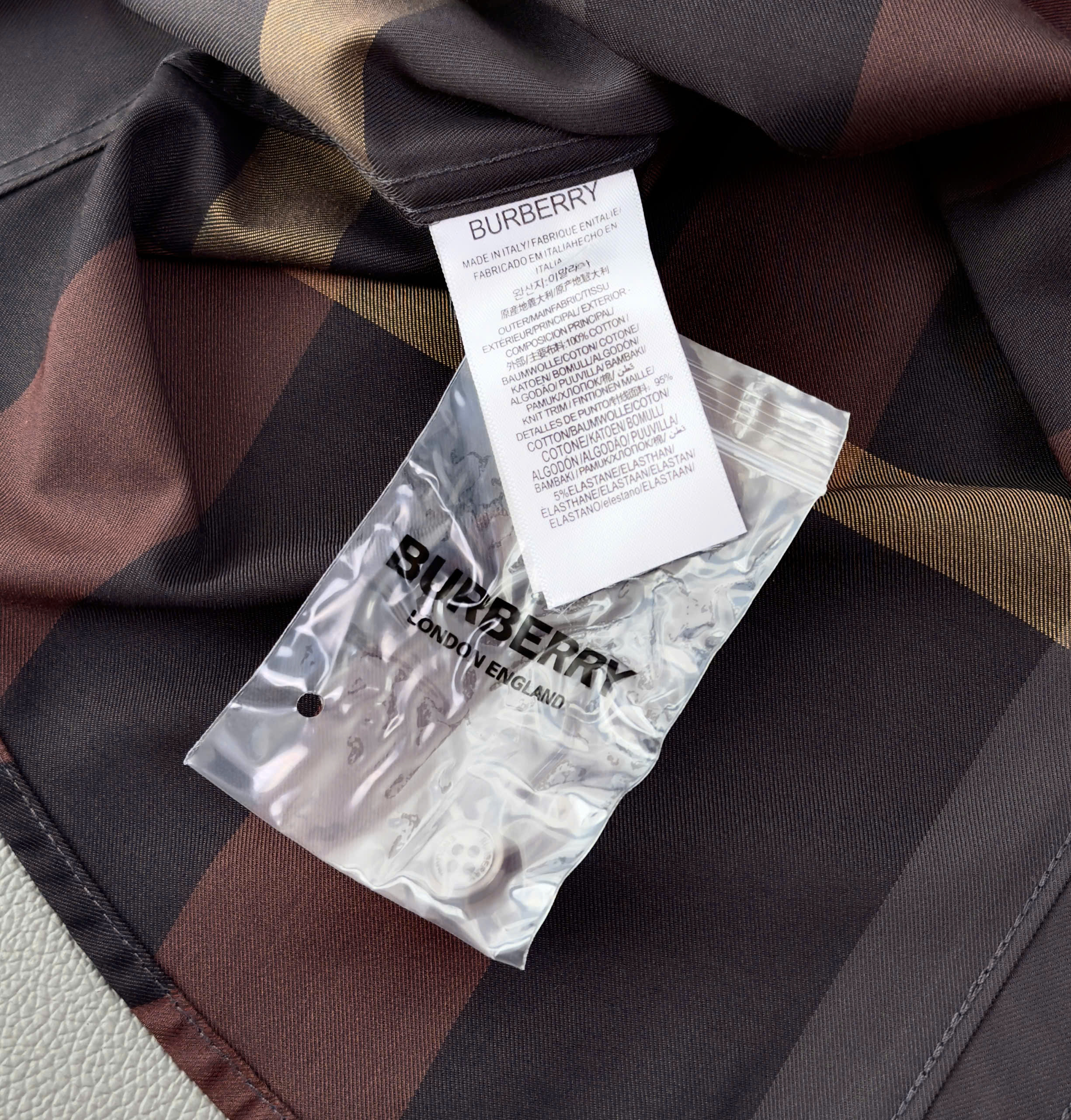Áo sơ mi Burberry BBR cộc tay kẻ sọc Xám Nâu Like Auth S-XXL DDT