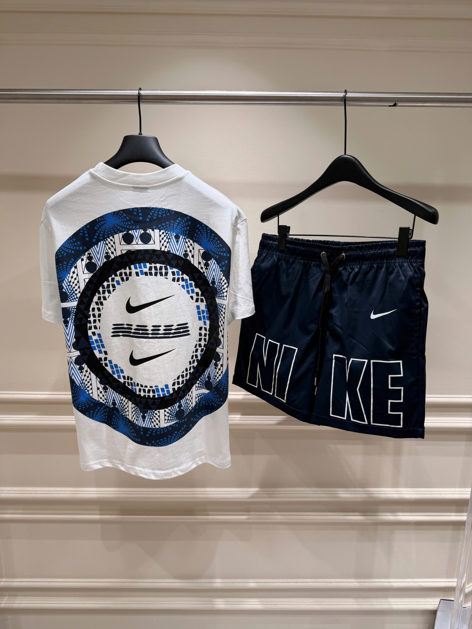 Set bộ thể thao hè Nike logo thêu ngực hình tròn sau lưng Like Auth S-XL NV
