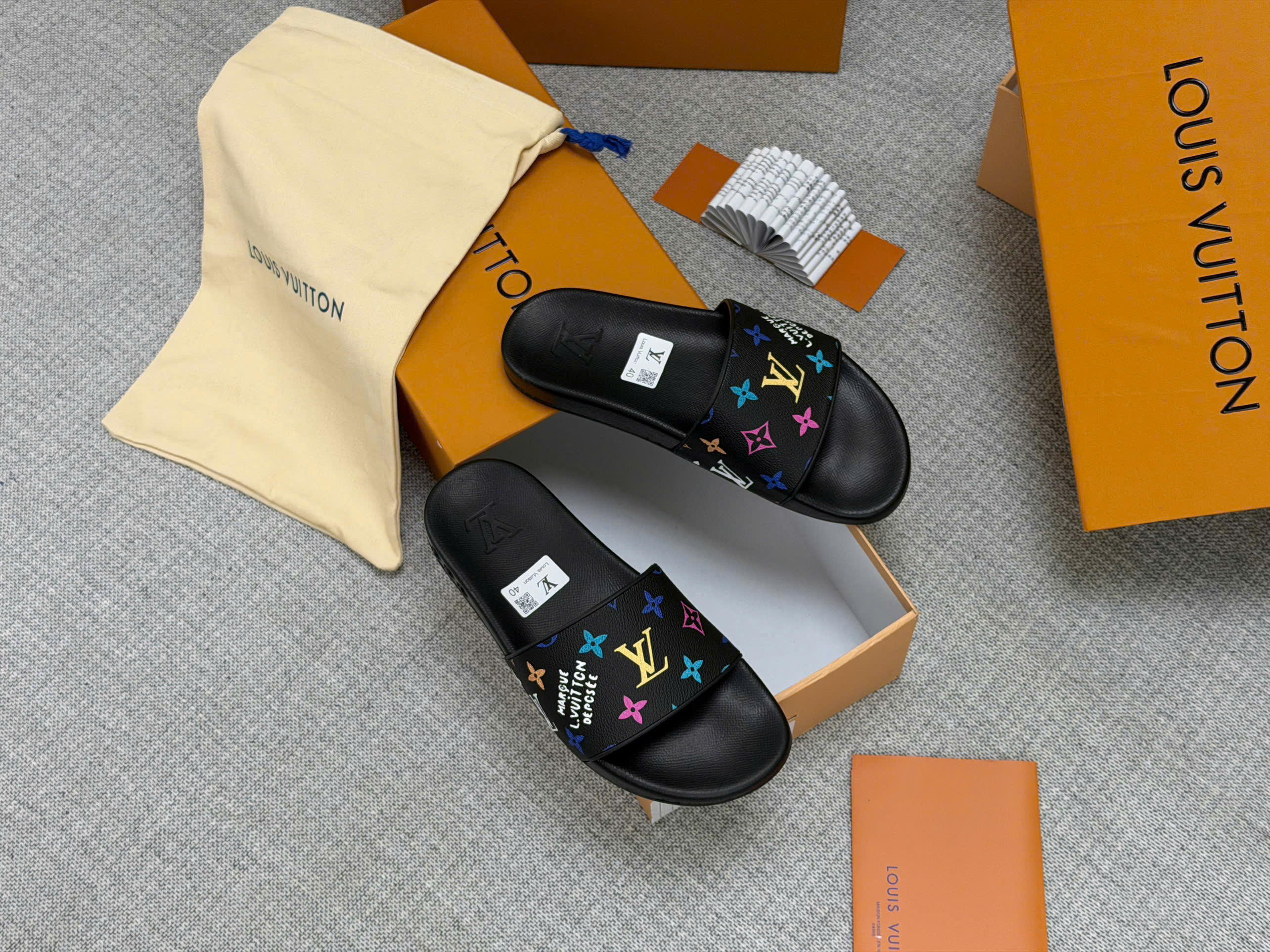 Dép lê quai ngang Louis Vuitton LV monogram nhiều màu Like Auth 38-43 MK