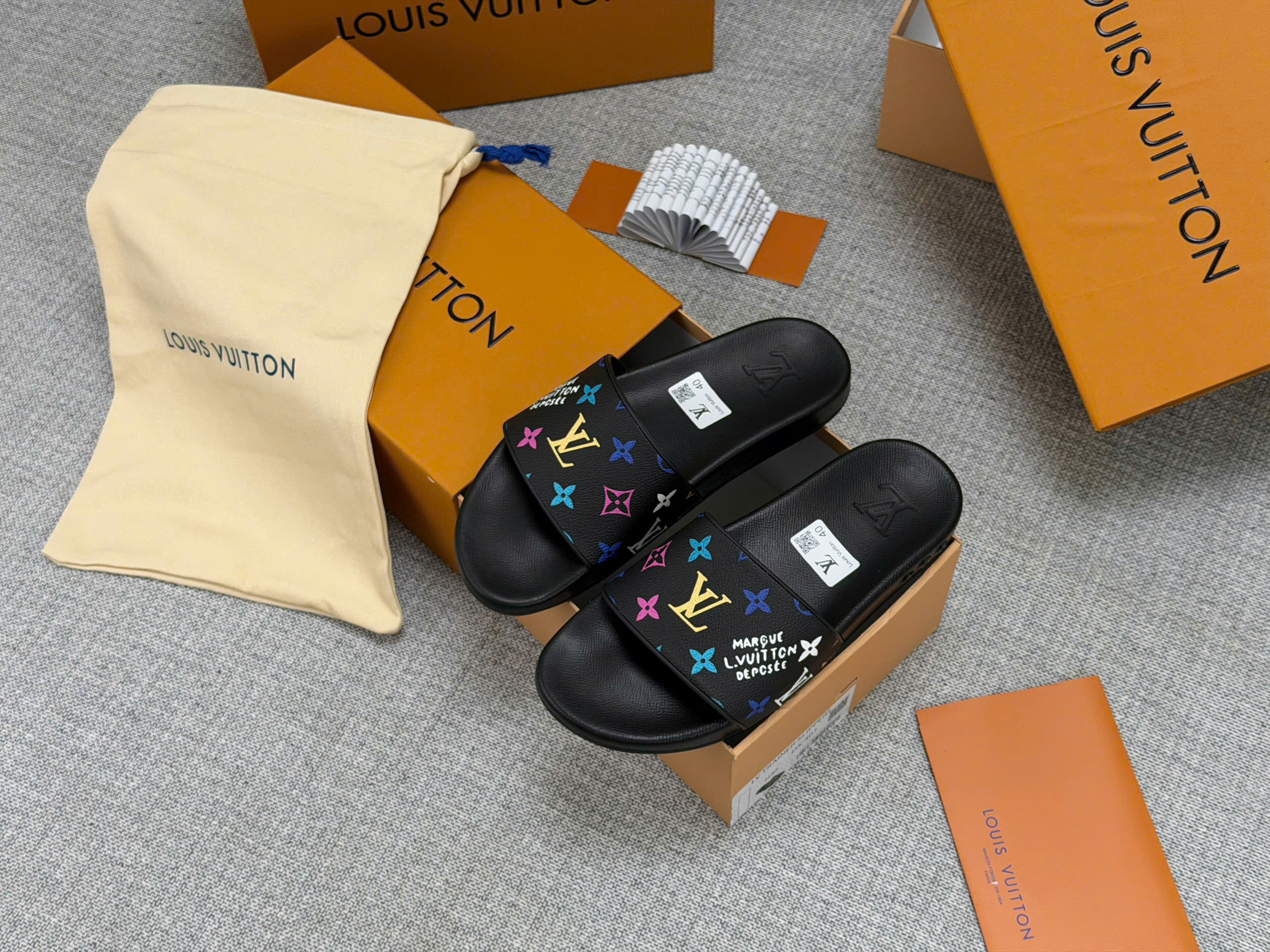 Dép lê quai ngang Louis Vuitton LV monogram nhiều màu Like Auth 38-43 MK