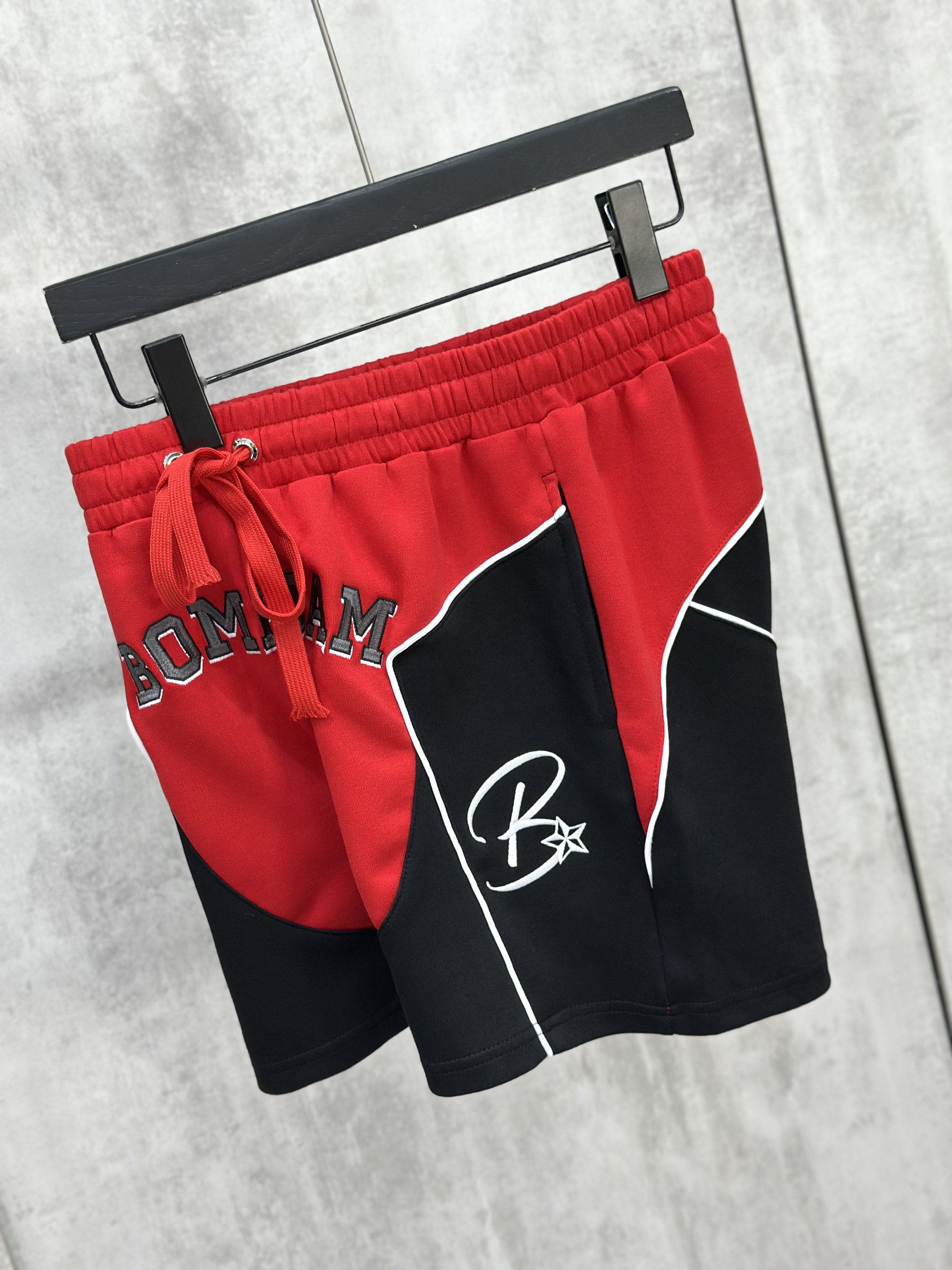 Quần short đùi thể thao TANYA Bombjam Đen Đỏ Like Auth M-XL VTN