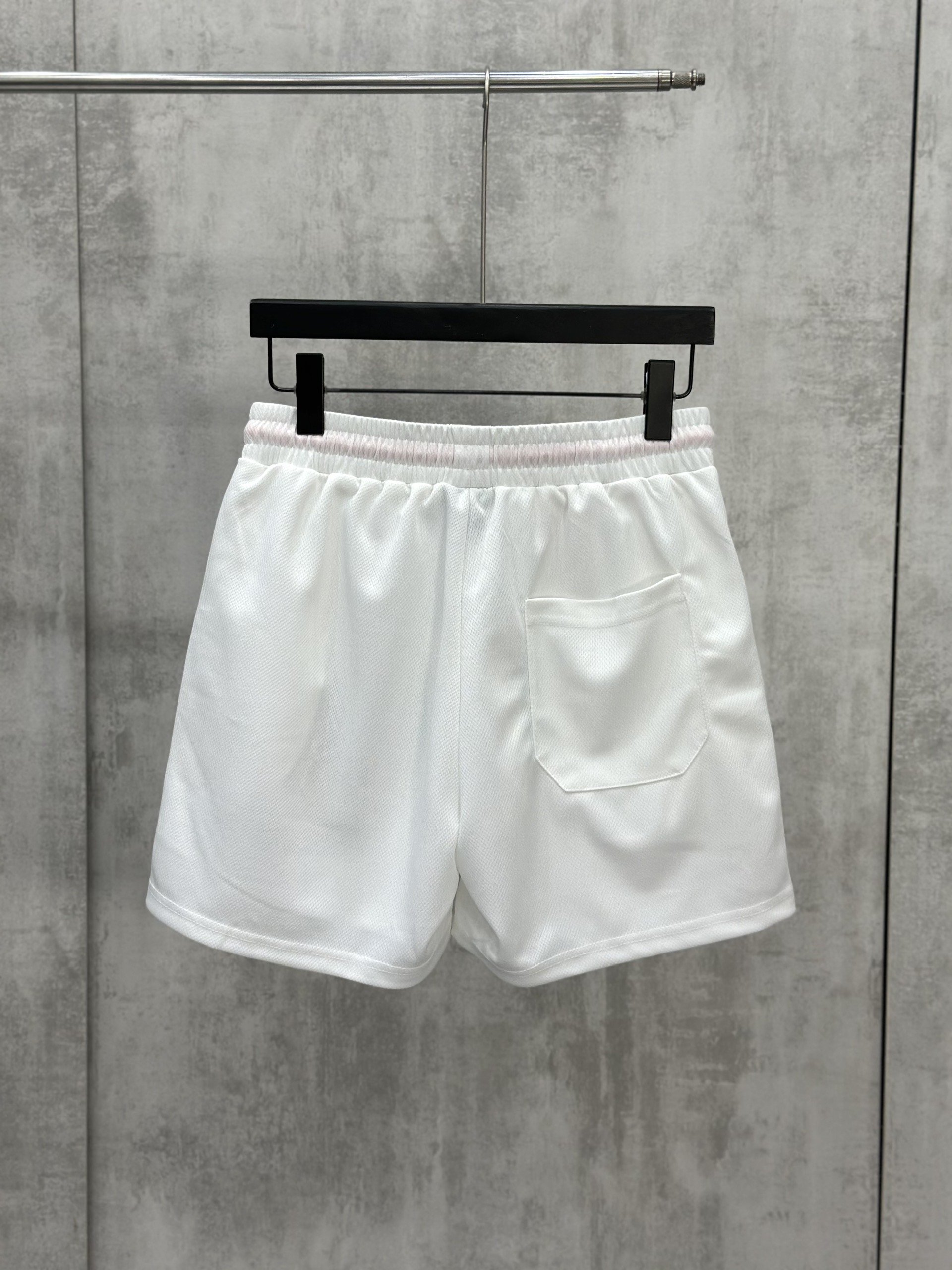 Quần short đùi thể thao TANYA Bombjam Crew Sport Club Trắng Like Auth M-XL VTN