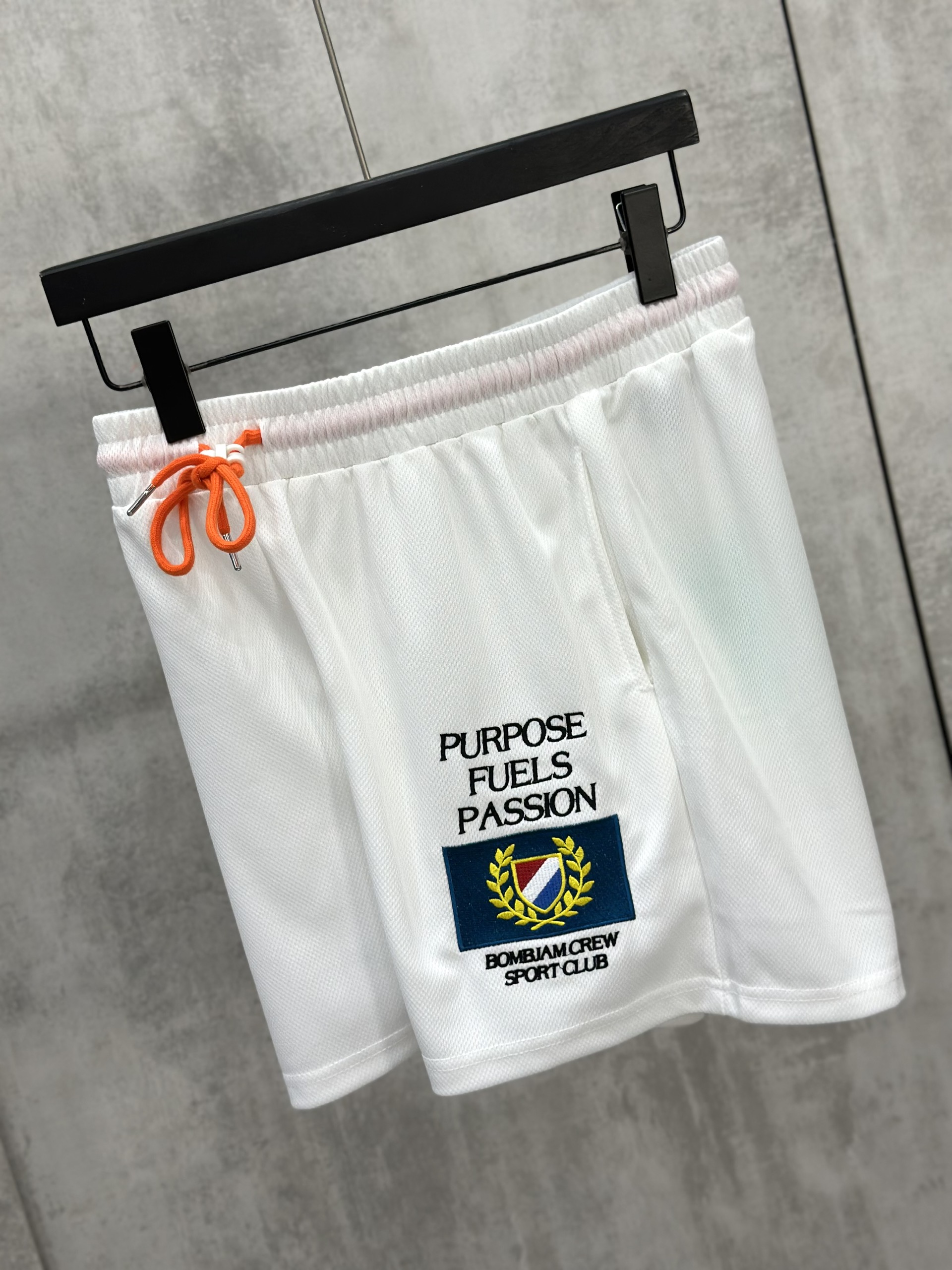 Quần short đùi thể thao TANYA Bombjam Crew Sport Club Trắng Like Auth M-XL VTN