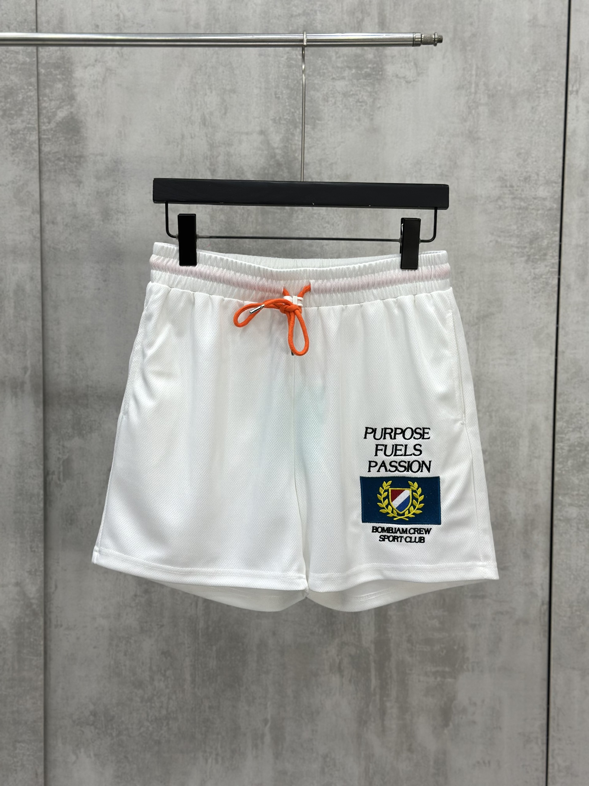 Quần short đùi thể thao TANYA Bombjam Crew Sport Club Trắng Like Auth M-XL VTN