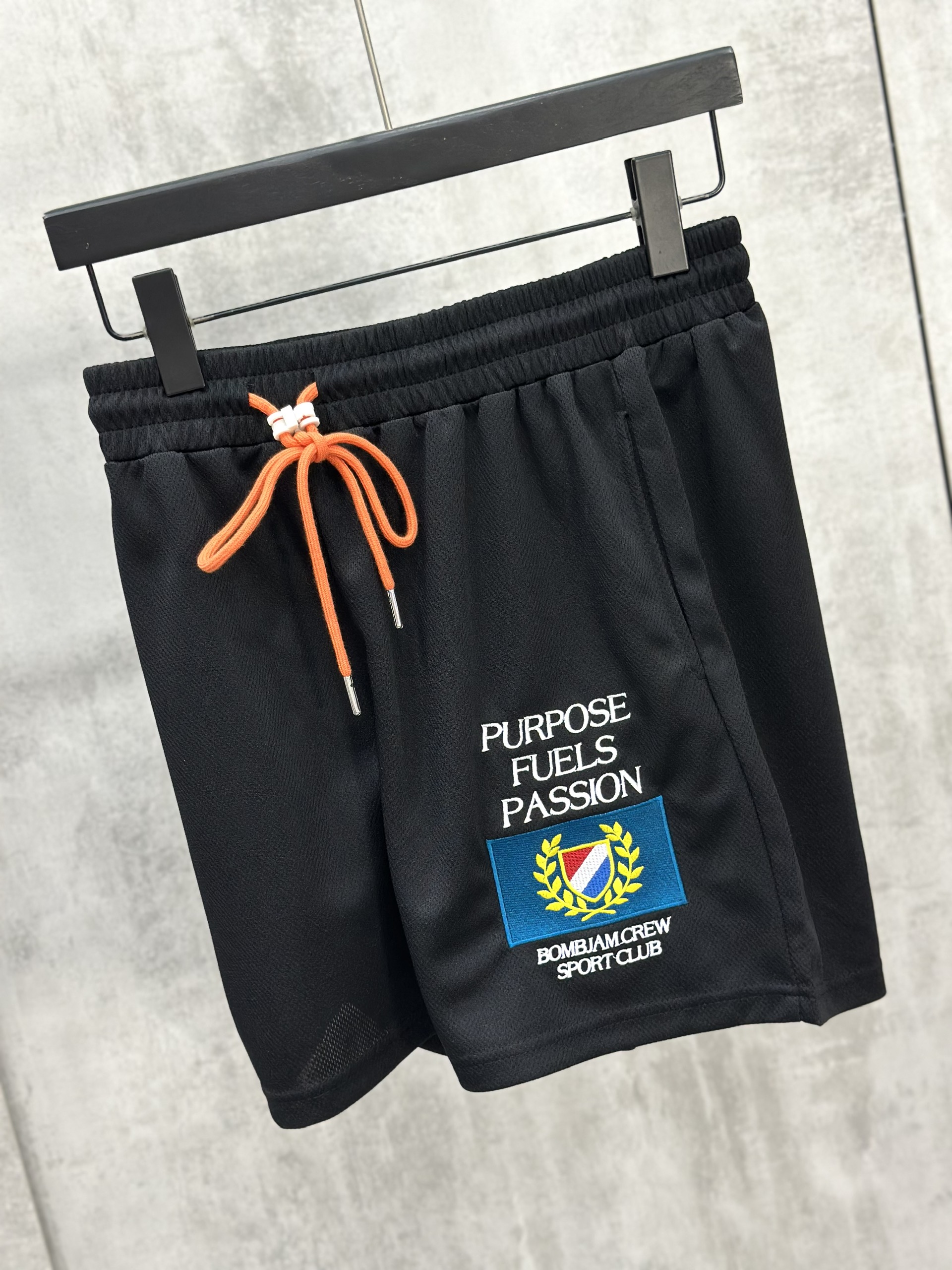 Quần short đùi thể thao TANYA Bombjam Crew Sport Club Đen Like Auth M-XL VTN