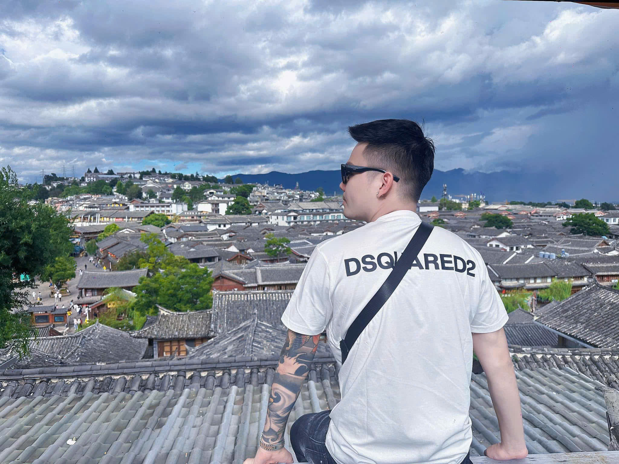 Áo phông T shirt Dsquared2 DSQ Bitch Where Like Auth XS-L NV