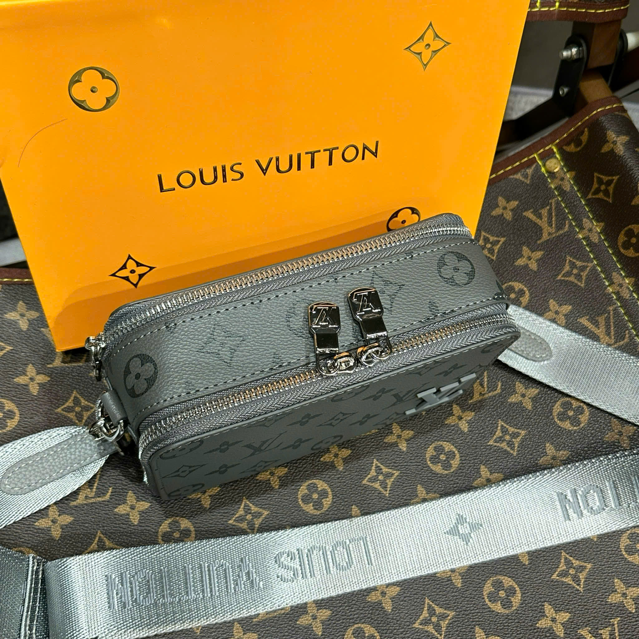Túi đeo chéo Louis Vuitton LV Alpha Wearable Damier Graphite monogram Xám Like Auth 19x11x7 PLD