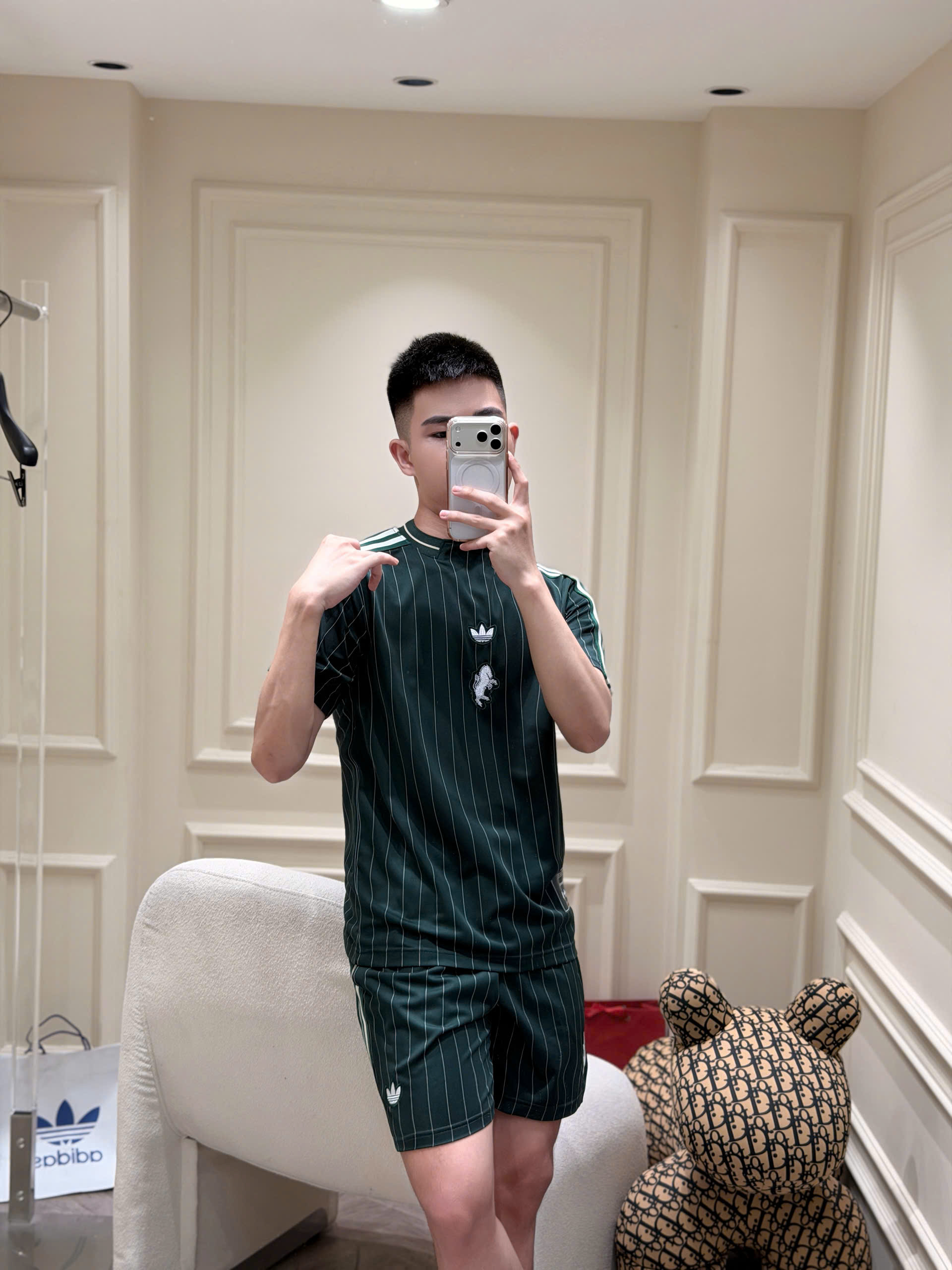 Set bộ hè thể thao Adidas kẻ sọc dọc logo thêu ngực tag ngựa Like Auth S-XL NV