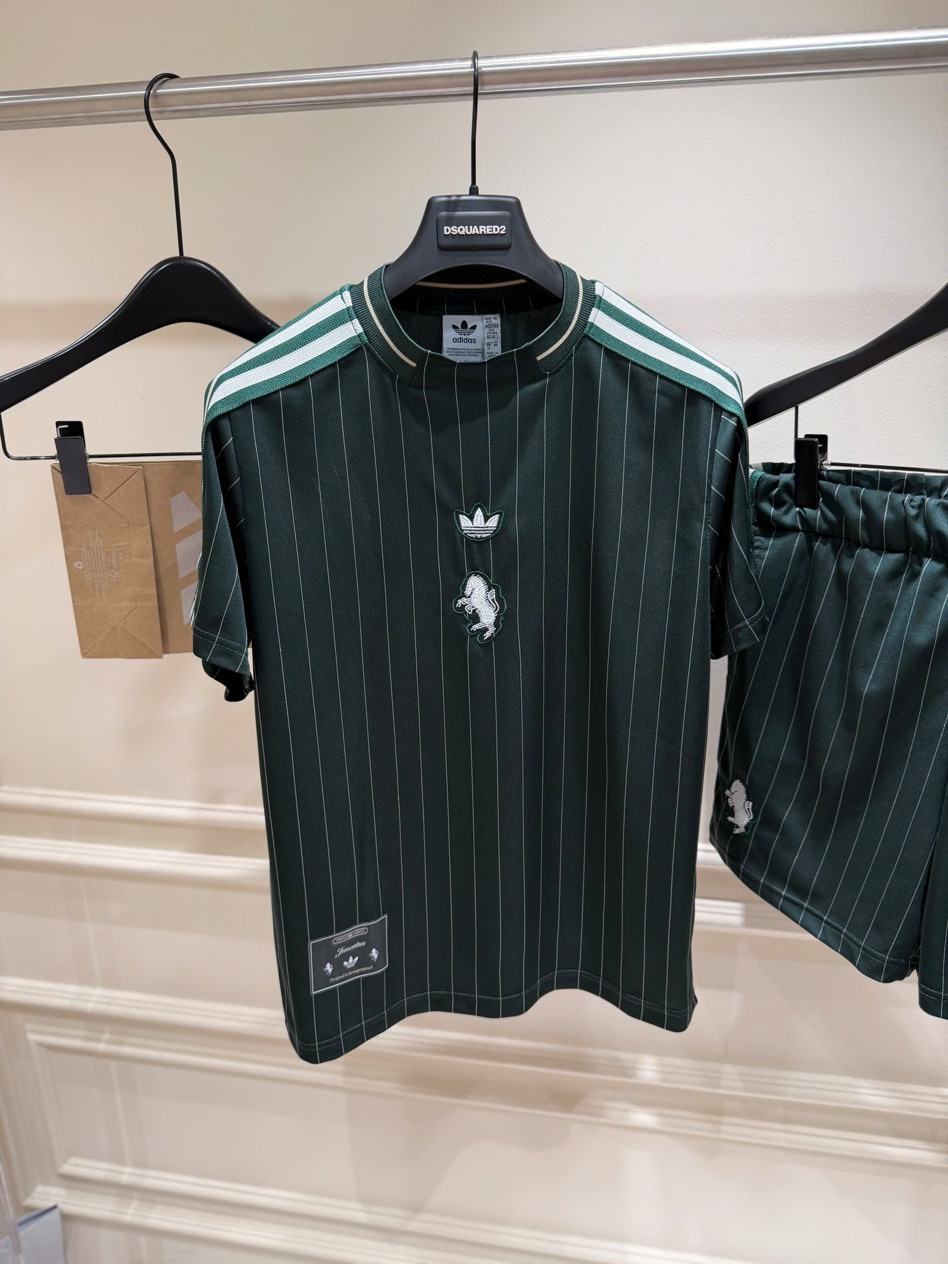 Set bộ hè thể thao Adidas kẻ sọc dọc logo thêu ngực tag ngựa Like Auth S-XL NV