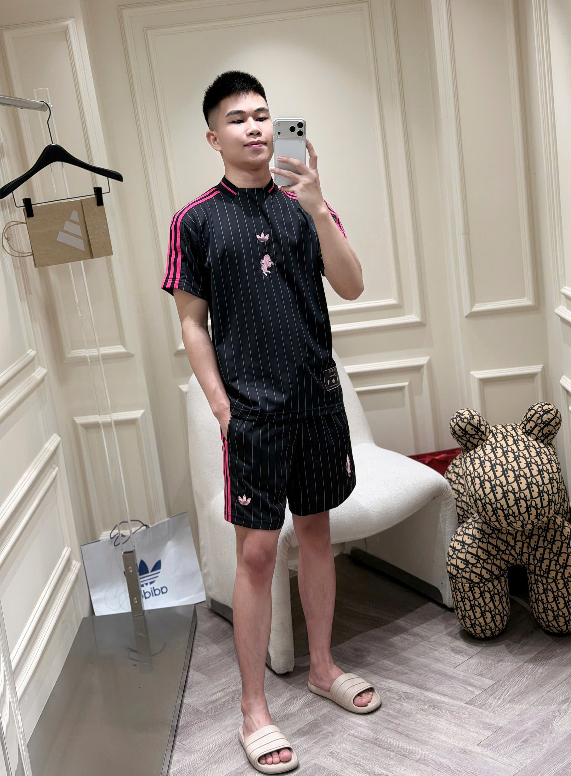 Set bộ hè thể thao Adidas kẻ sọc dọc logo thêu ngực tag ngựa Like Auth S-XL NV