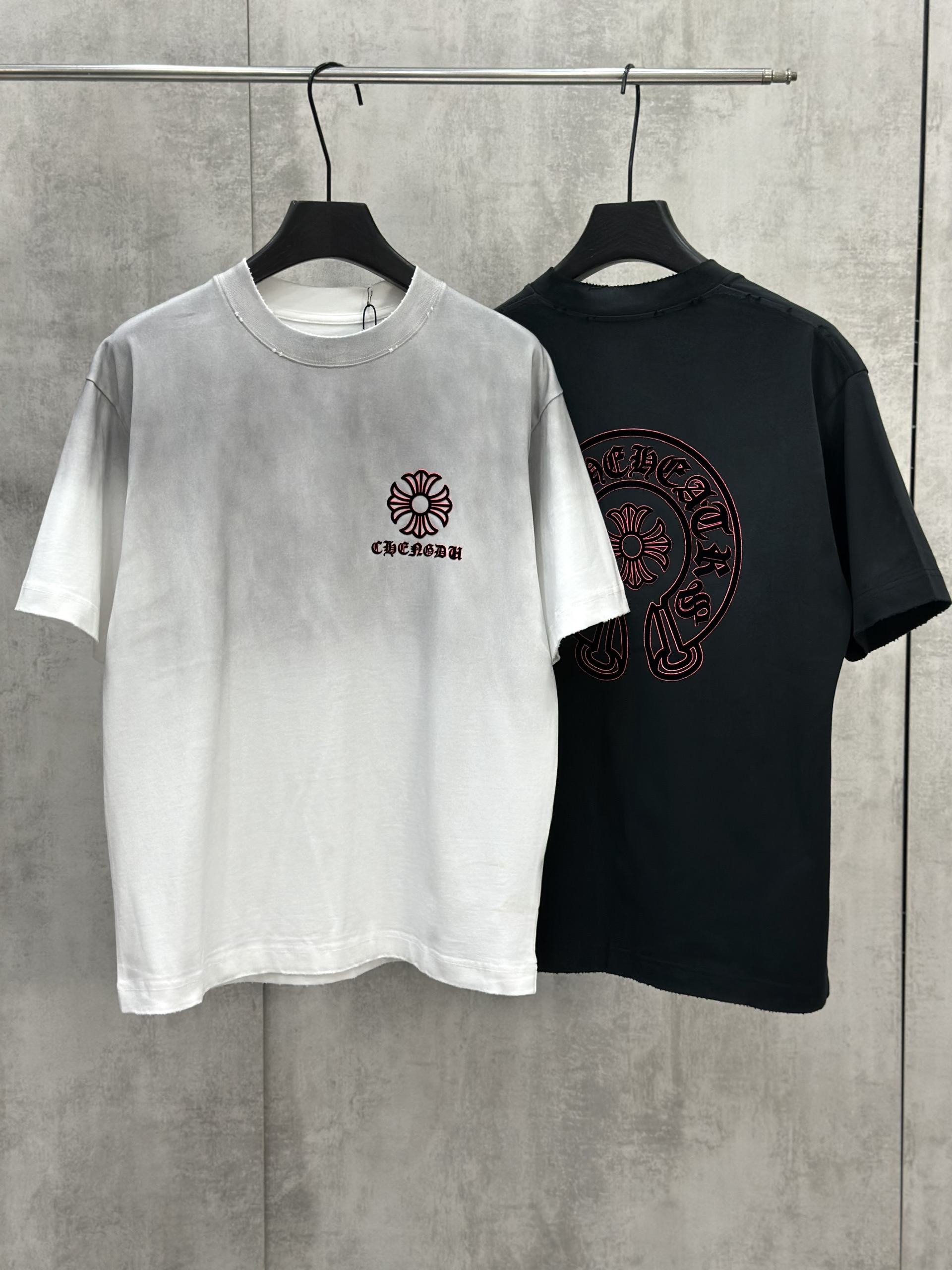 Áo phông T shirt Chrome Heart CH logo thêu tròn lưng ngực Like Auth M-XL VTN