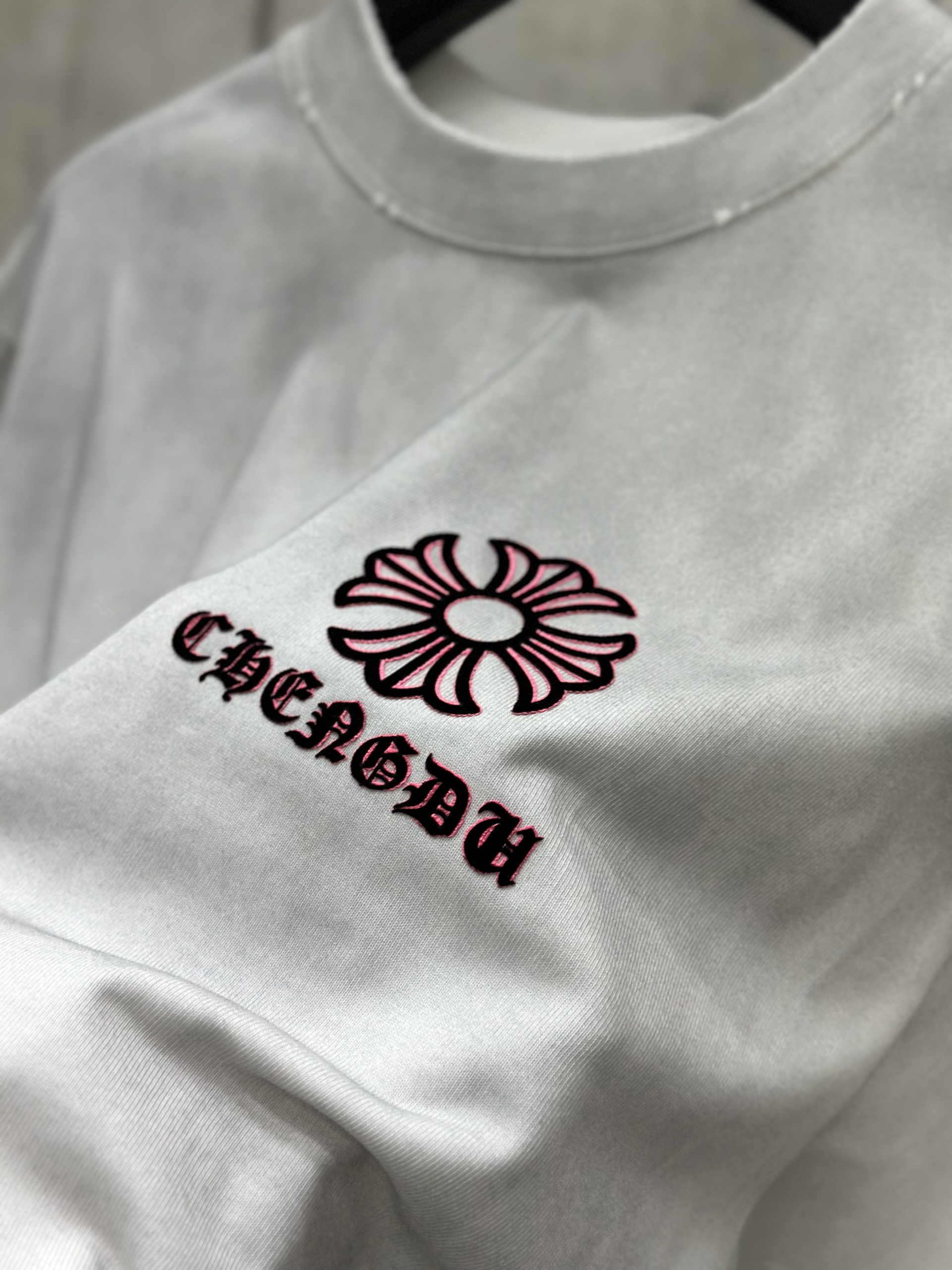 Áo phông T shirt Chrome Heart CH logo thêu tròn lưng ngực Like Auth M-XL VTN