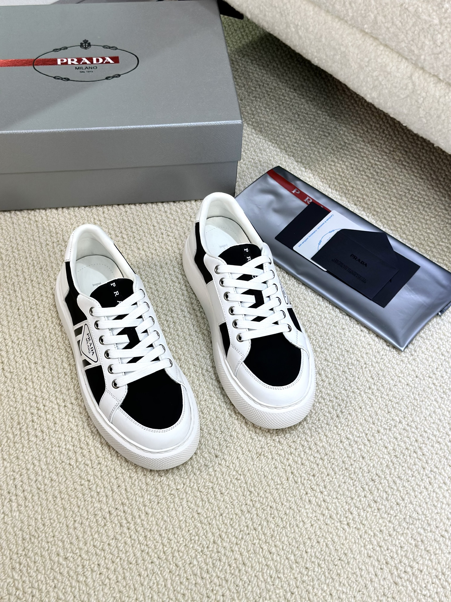 Giày sneaker Prada P Milano Trắng phối Đen Like Auth Fullbox Phụ Kiện VTN