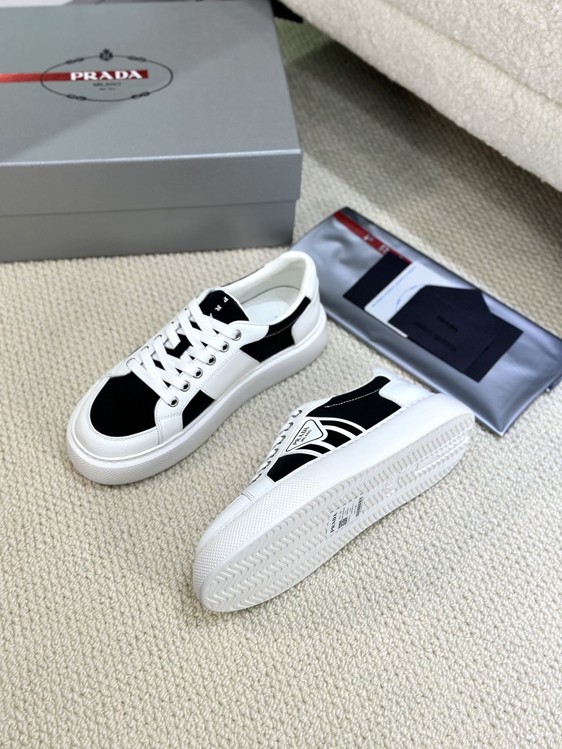 Giày sneaker Prada P Milano Trắng phối Đen Like Auth Fullbox Phụ Kiện VTN