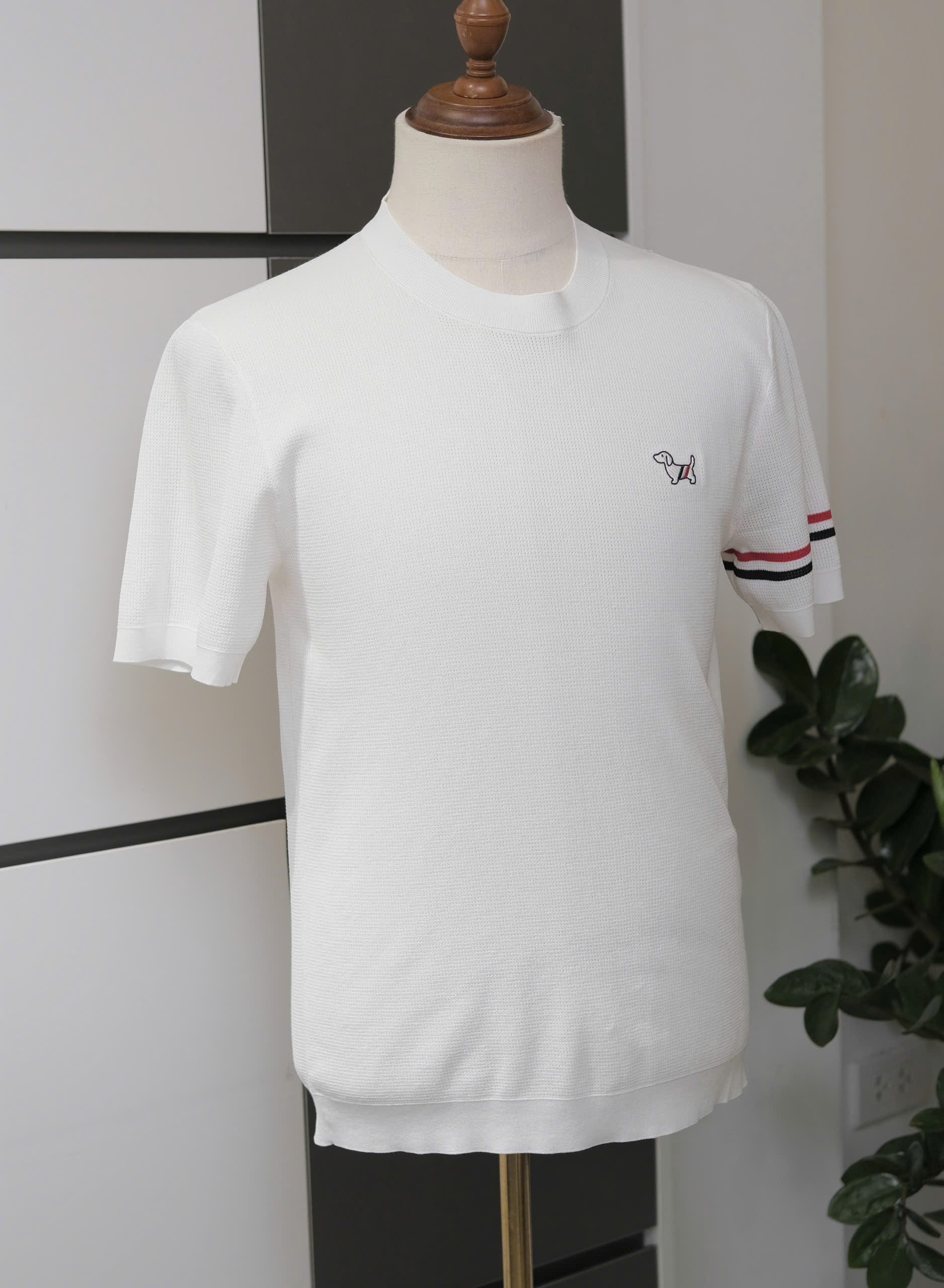 Áo phông T shirt Thombrowne kẻ sọc tay logo thêu Cún Like Auth 48-54 DDT\Trắng