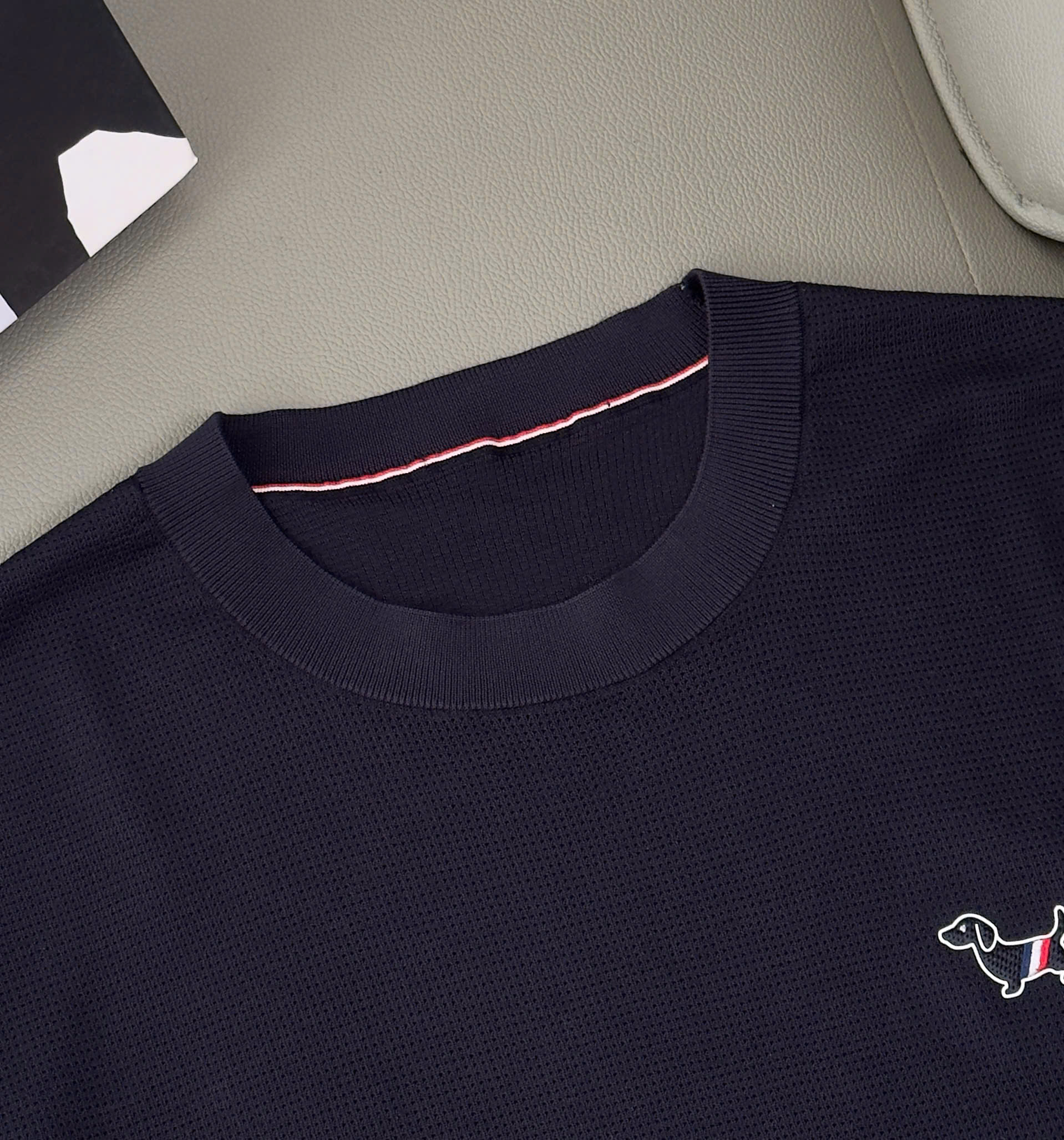 Áo phông T shirt Thombrowne kẻ sọc tay logo thêu Cún Like Auth 48-54 DDT\Xanh Than