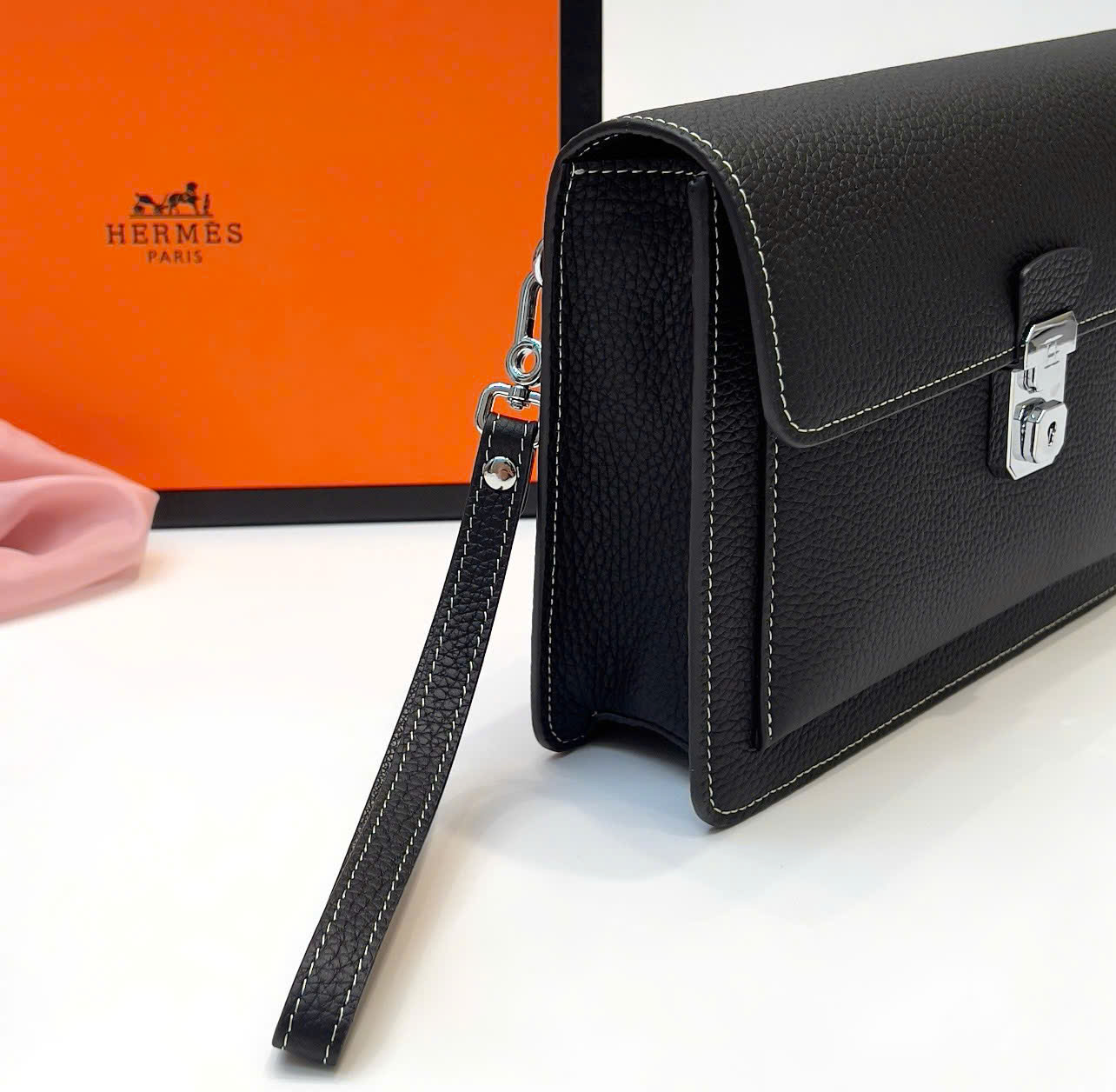 Túi Clutch cầm tay Hermes HM Đen trơn check khóa cài size 28x18x3cm Like Auth Fullbox phụ kiện DDT