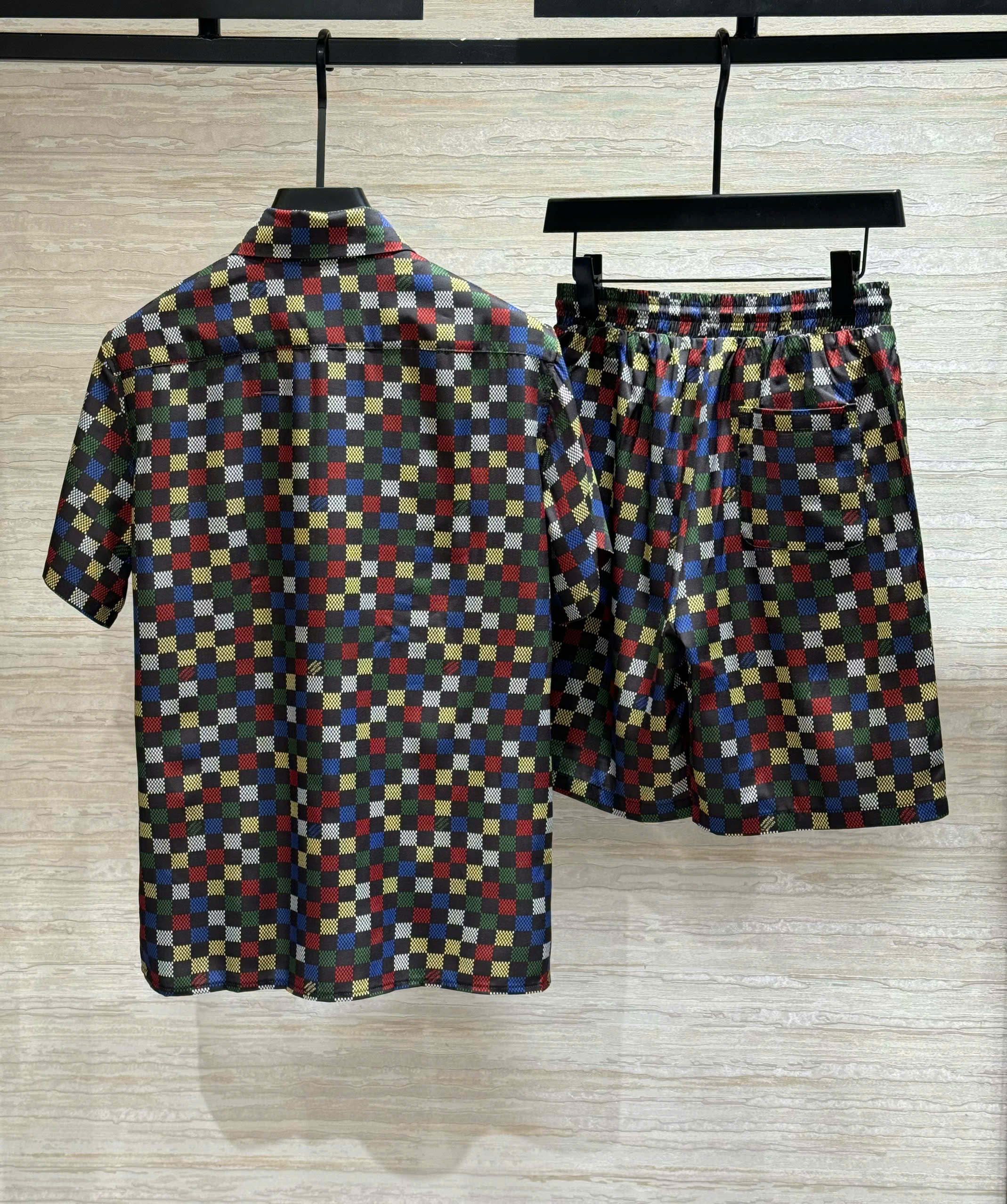 Set bộ lụa hè Louis Vuitton LV họa tiết Caro nhiều màu Like Auth M-XXL DDT