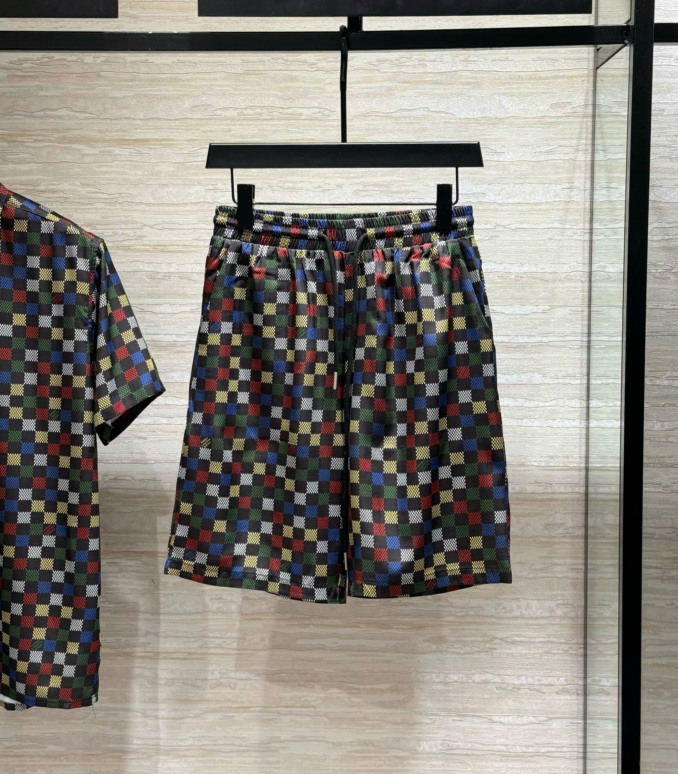 Set bộ lụa hè Louis Vuitton LV họa tiết Caro nhiều màu Like Auth M-XXL DDT