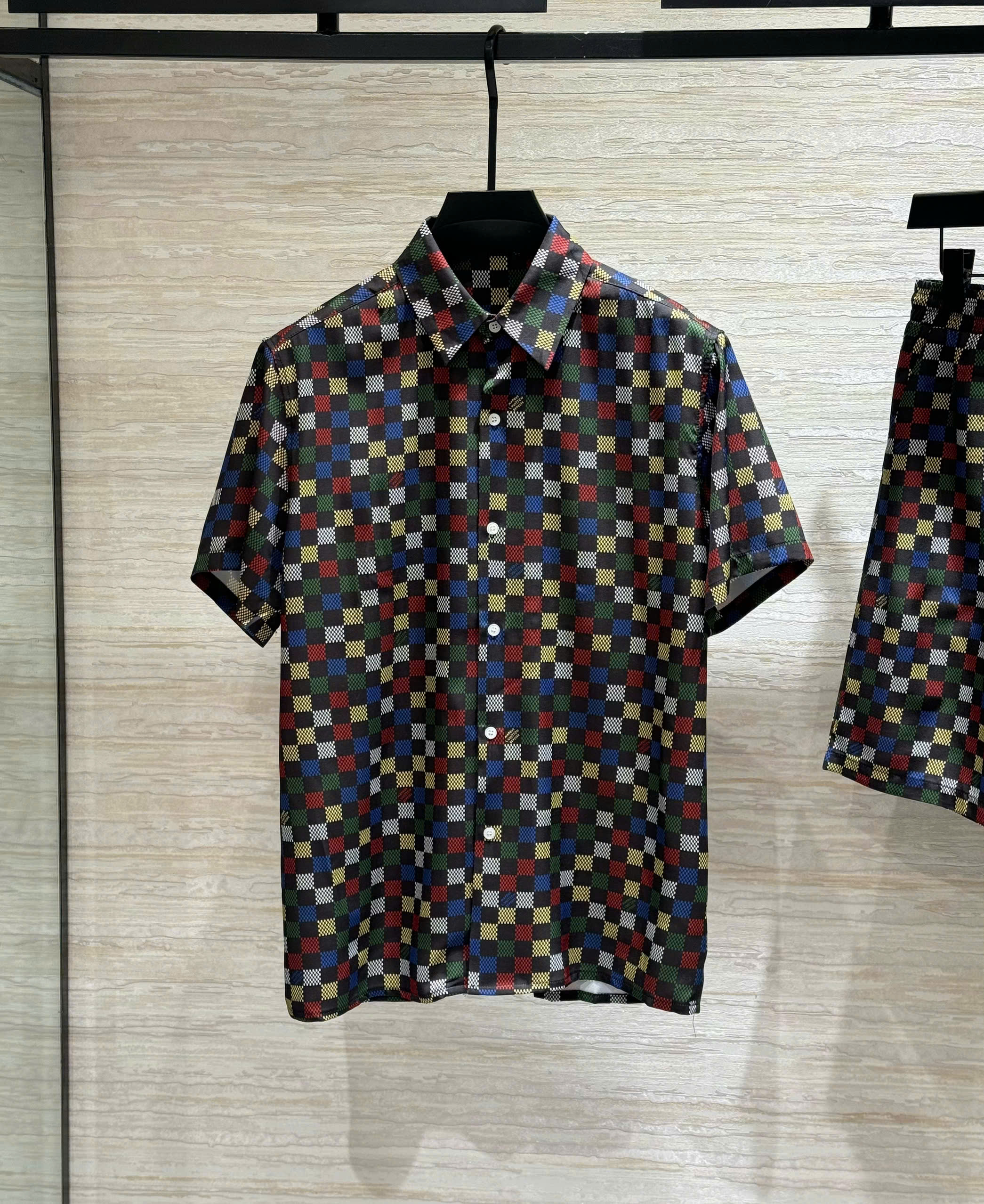 Set bộ lụa hè Louis Vuitton LV họa tiết Caro nhiều màu Like Auth M-XXL DDT