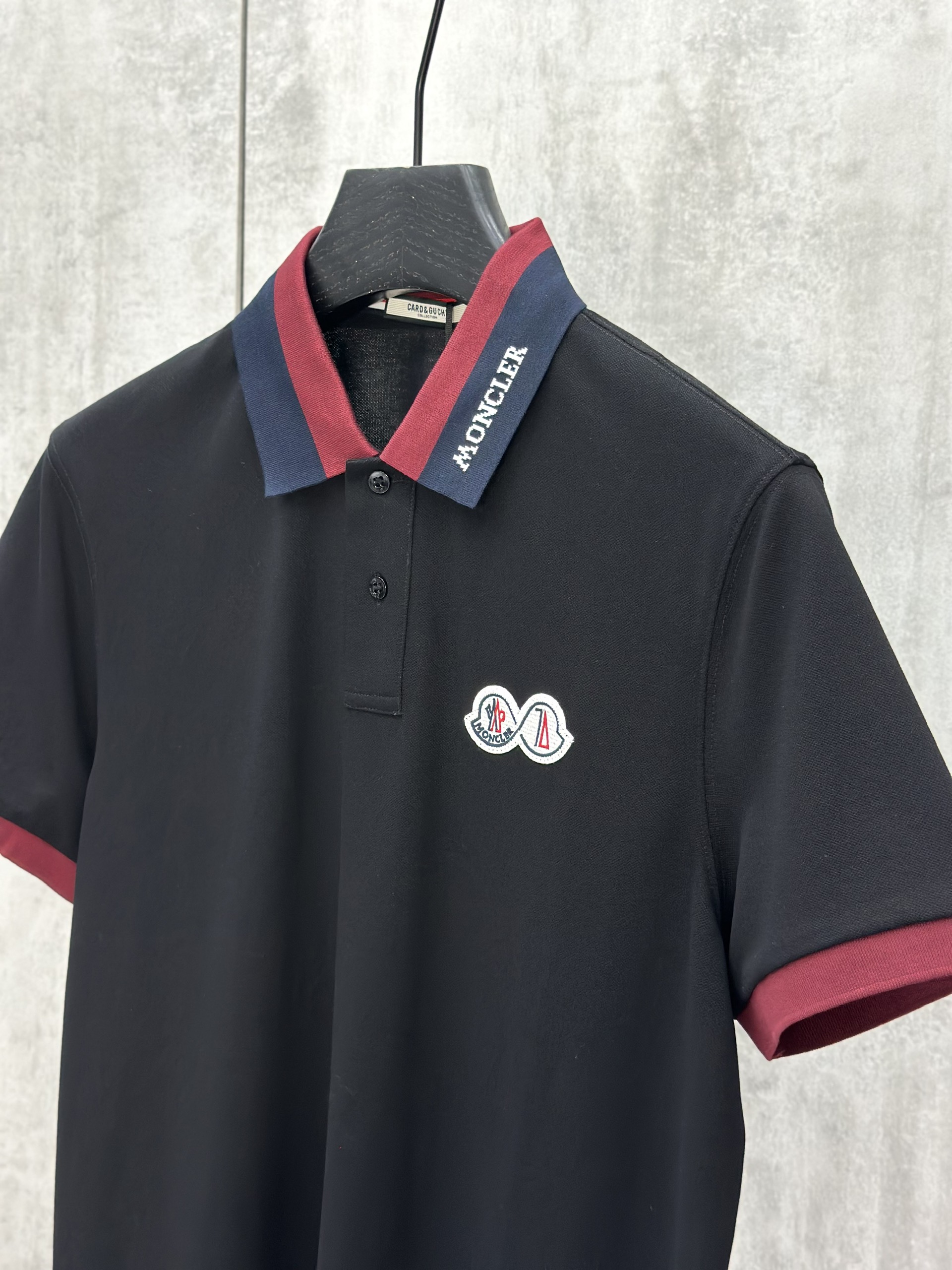 Áo polo Moncler kẻ sọc tay cổ Xanh Đỏ logo check cổ thêu ngực Like Auth 48-52 VTN