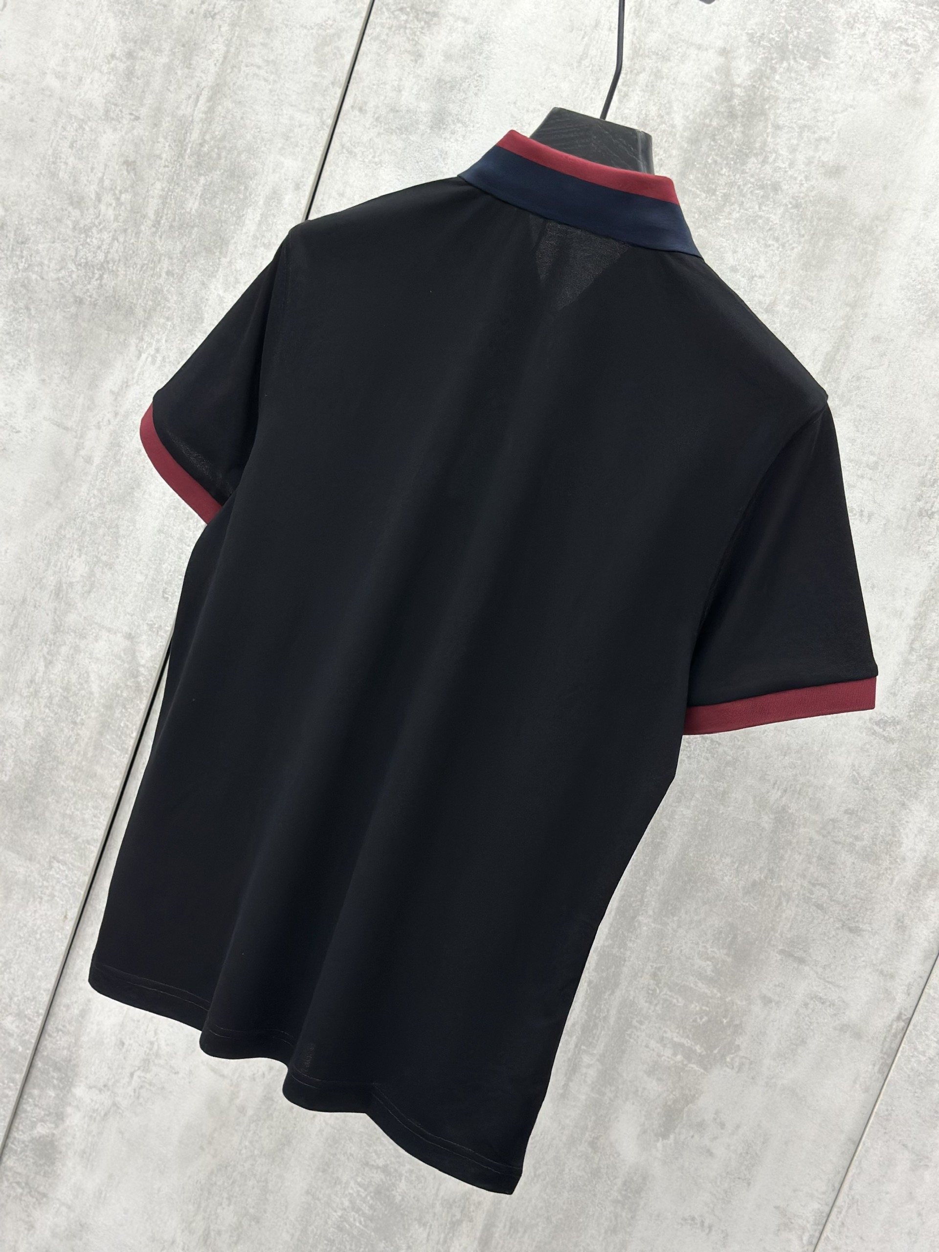 Áo polo Moncler kẻ sọc tay cổ Xanh Đỏ logo check cổ thêu ngực Like Auth 48-52 VTN