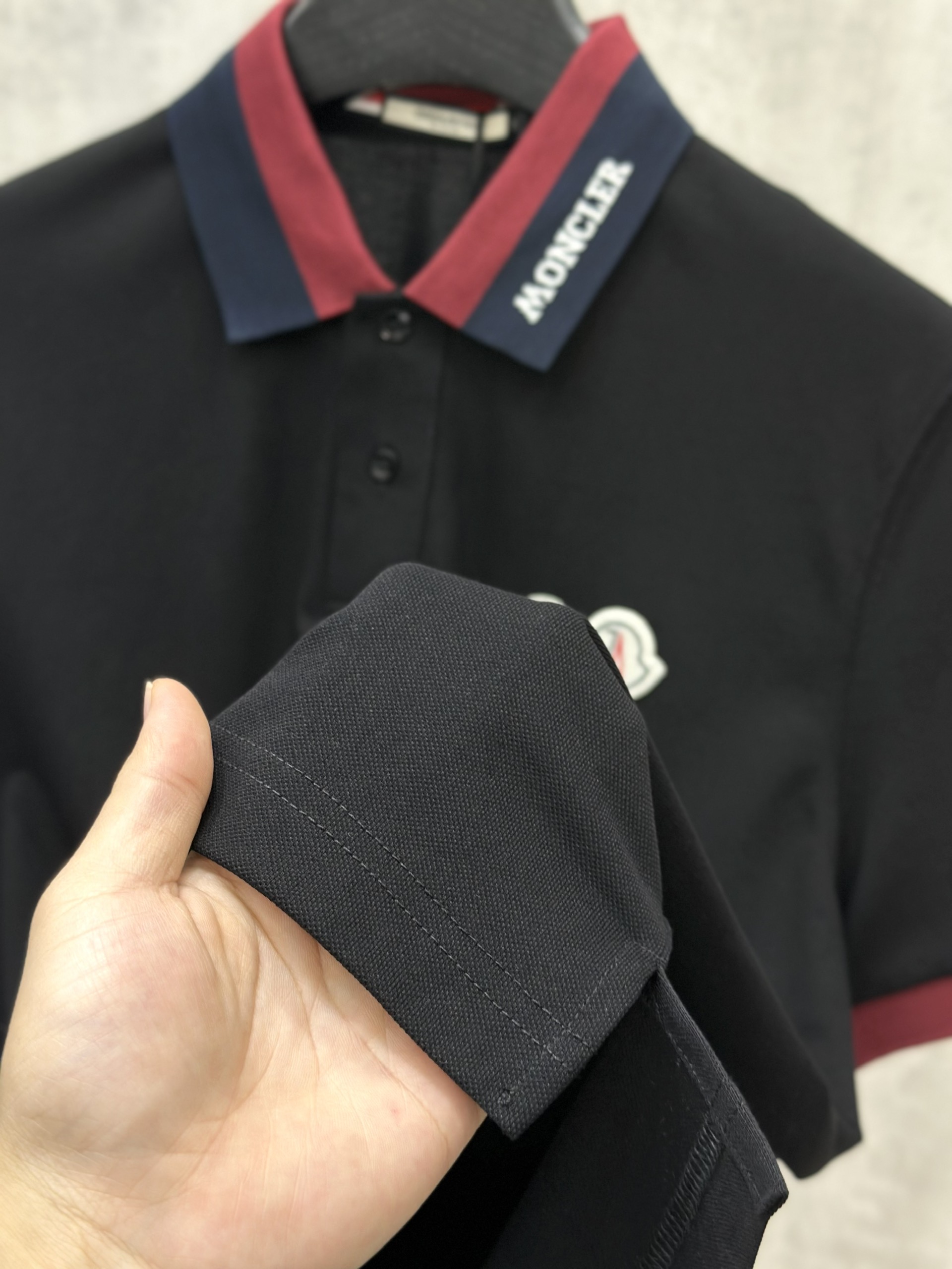 Áo polo Moncler kẻ sọc tay cổ Xanh Đỏ logo check cổ thêu ngực Like Auth 48-52 VTN