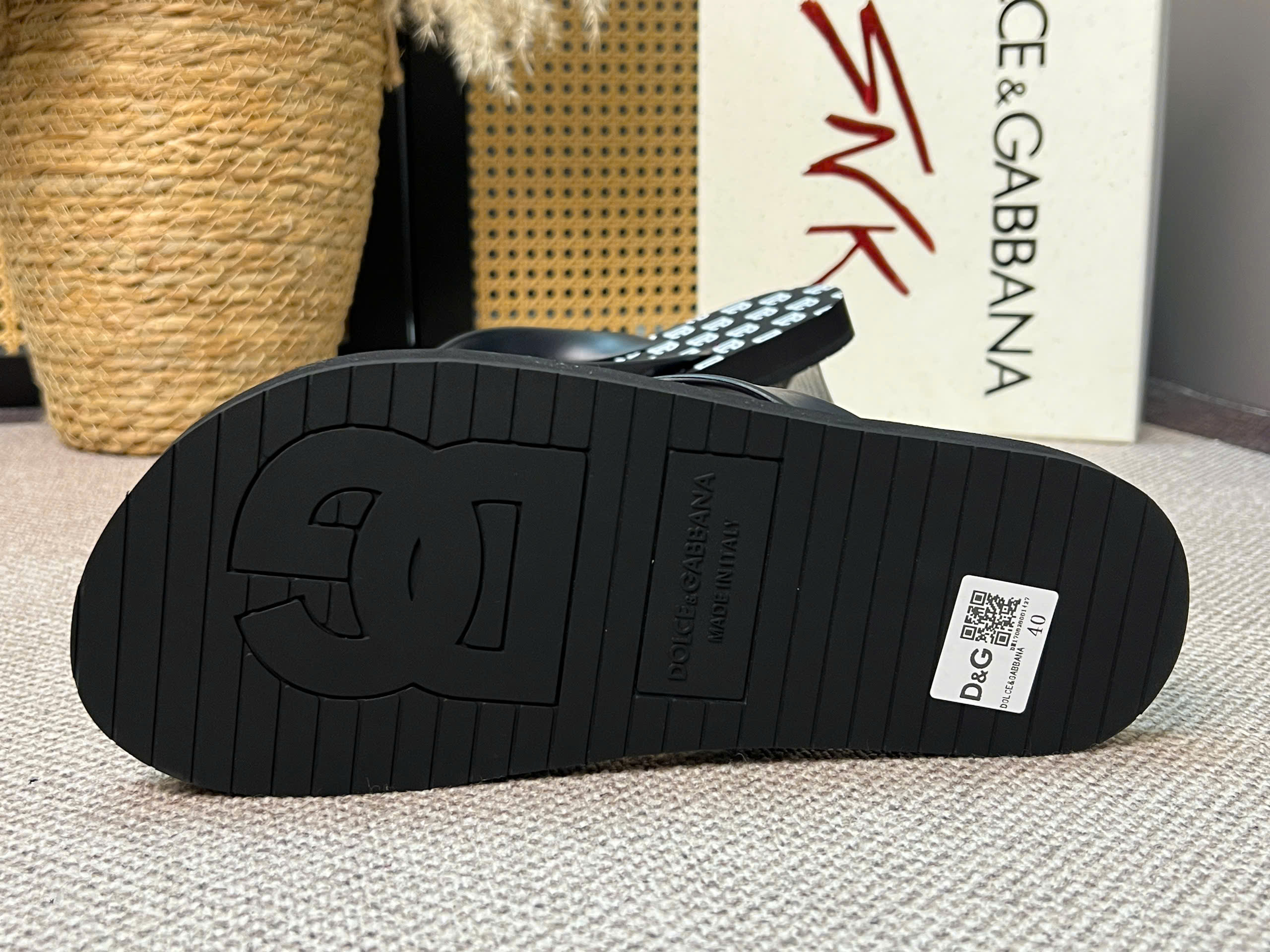 Dép tông xỏ ngón flip flop Dolce Gabbana DG logo full Like Auth 38-43 LVQ VTN