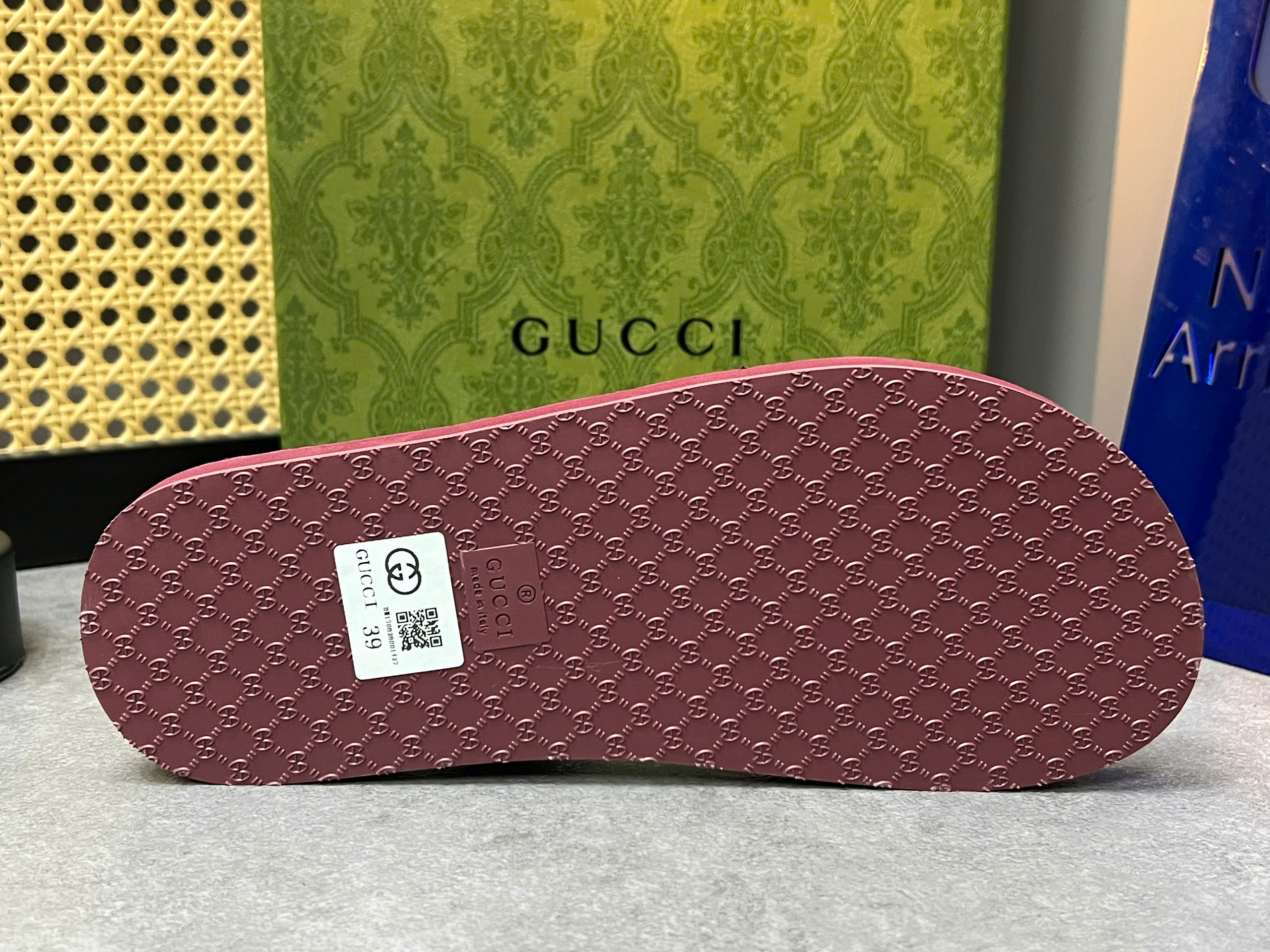 Dép tông xỏ ngón flip flop Gucci GC Đỏ logo full dập chìm Like Auth 38-43 LVQ VTN