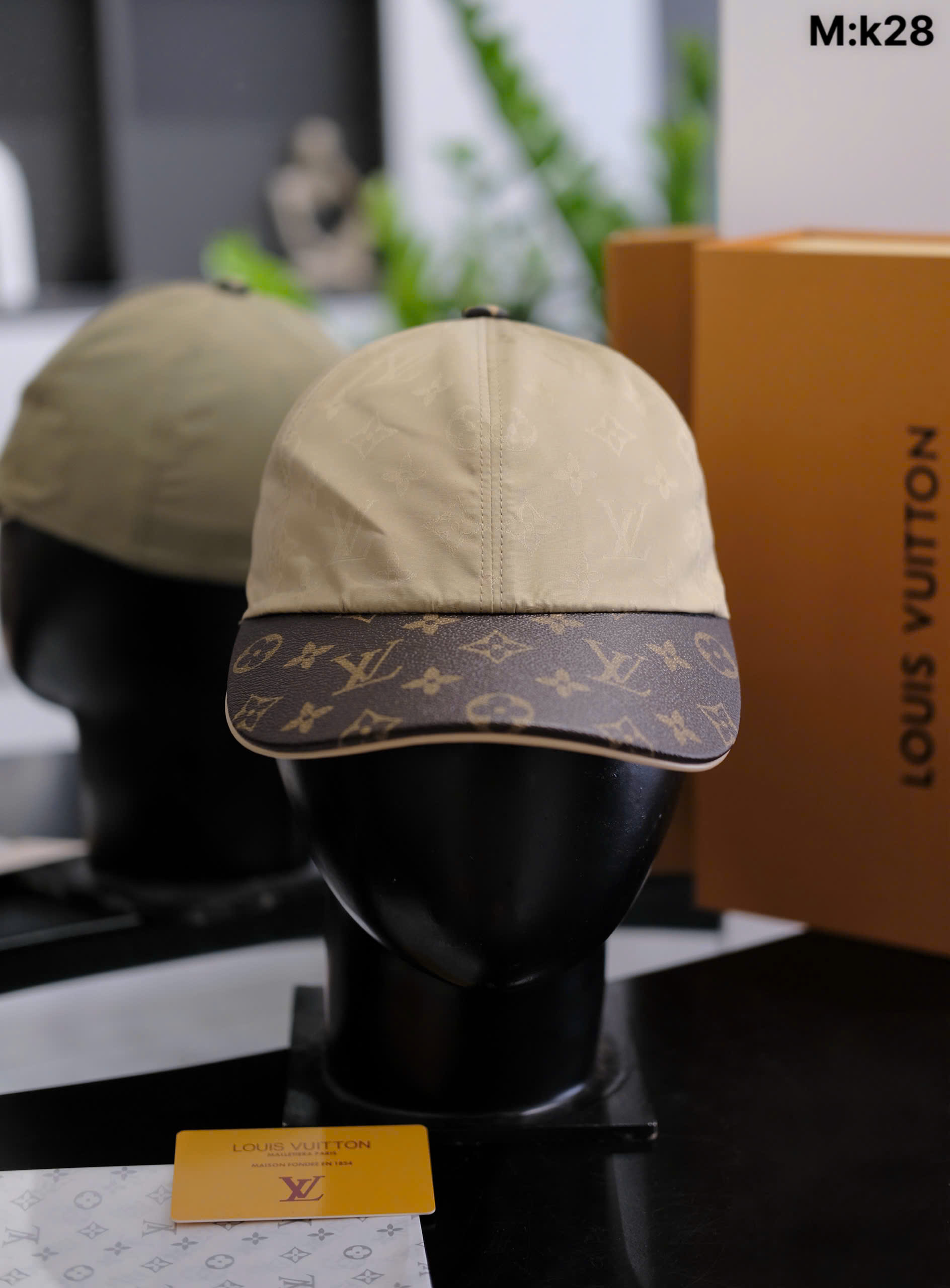 Mũ lưỡi trai nón kết gió Louis Vuitton LV Nâu monogram lưỡi da Like Auth DDT