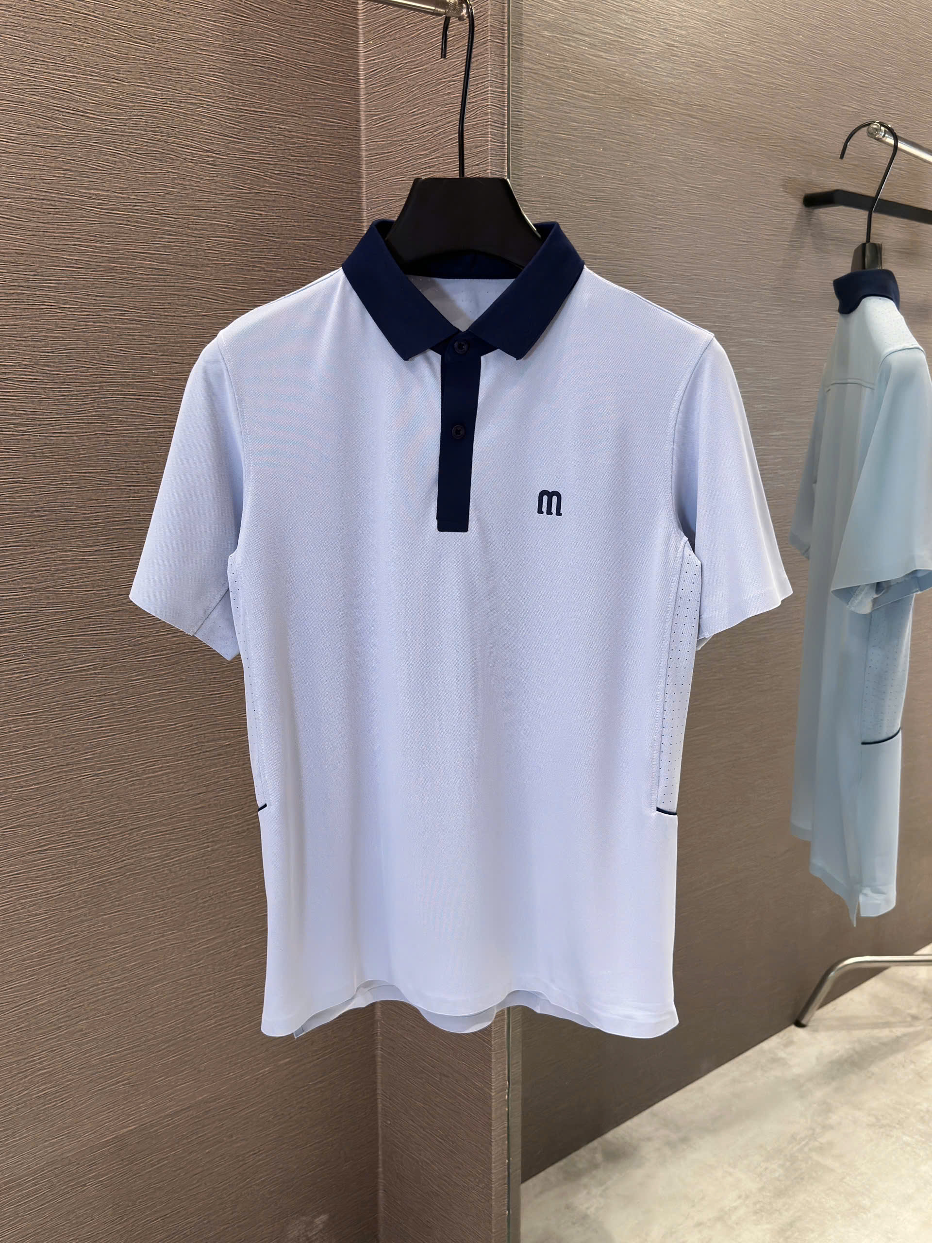 Áo polo thể thao Manesti logo thêu ngực Like Auth S-XL VTN\Xanh nhạt