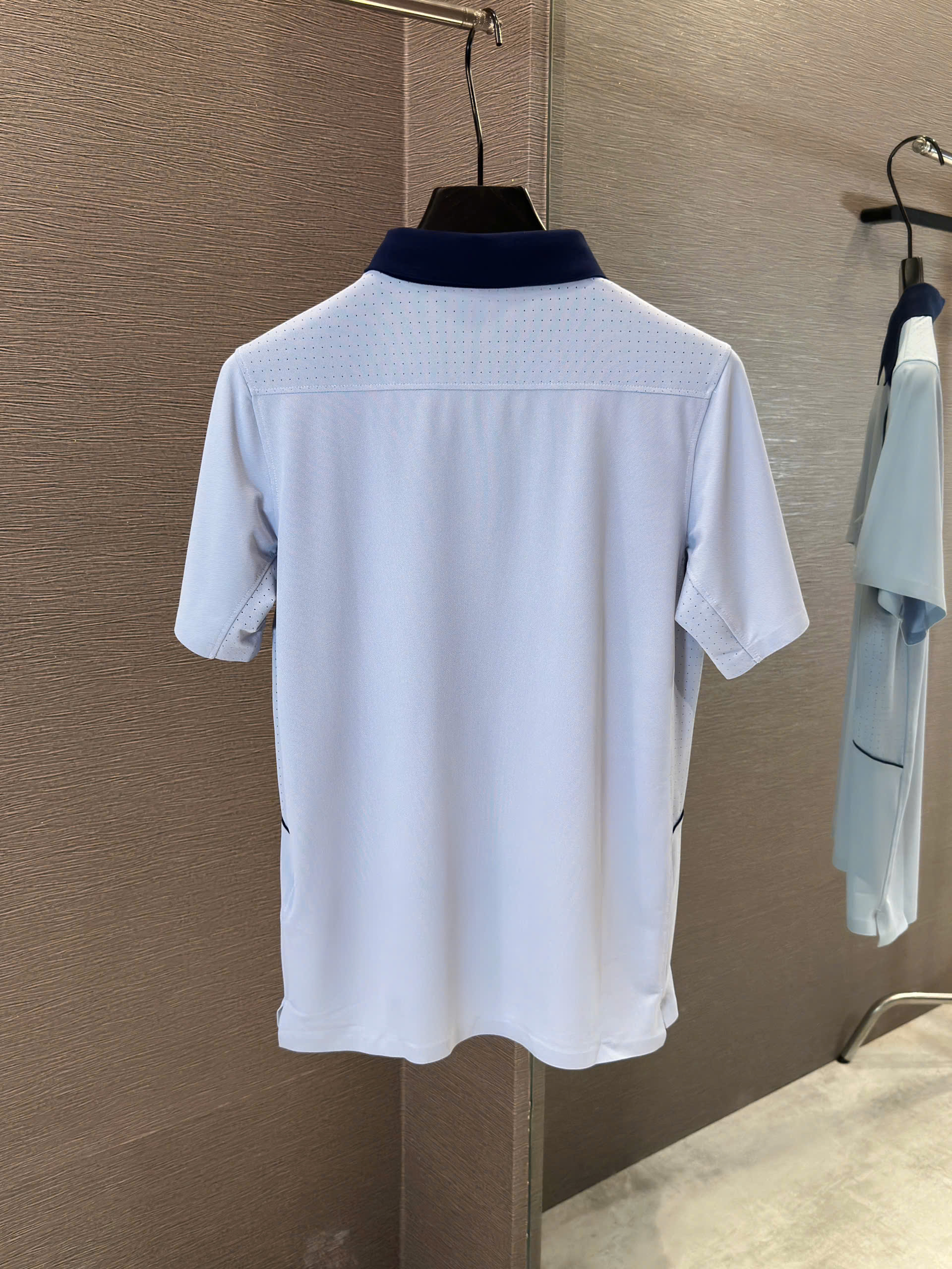 Áo polo thể thao Manesti logo thêu ngực Like Auth S-XL VTN\Xanh nhạt