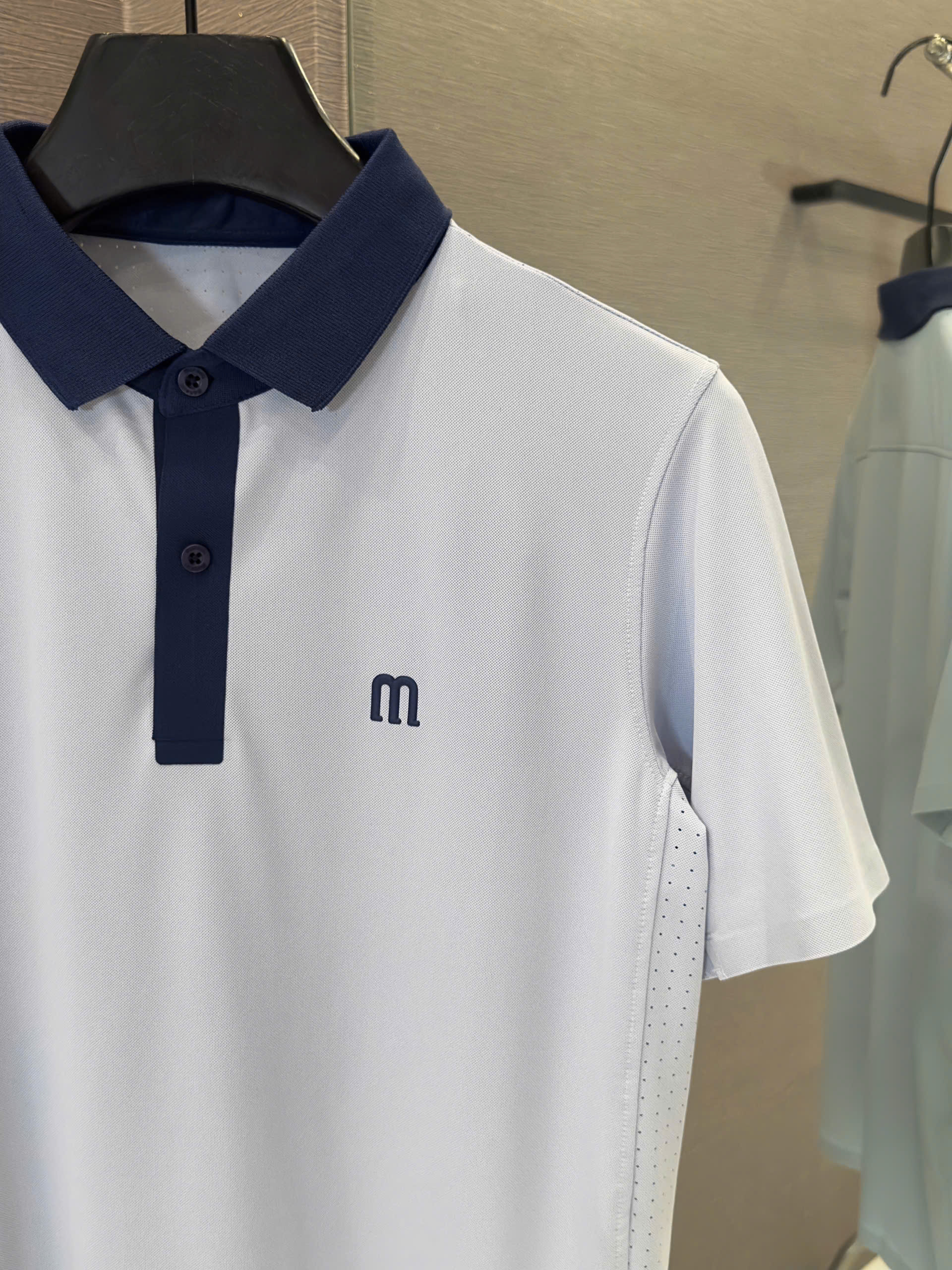 Áo polo thể thao Manesti logo thêu ngực Like Auth S-XL VTN\Xanh nhạt