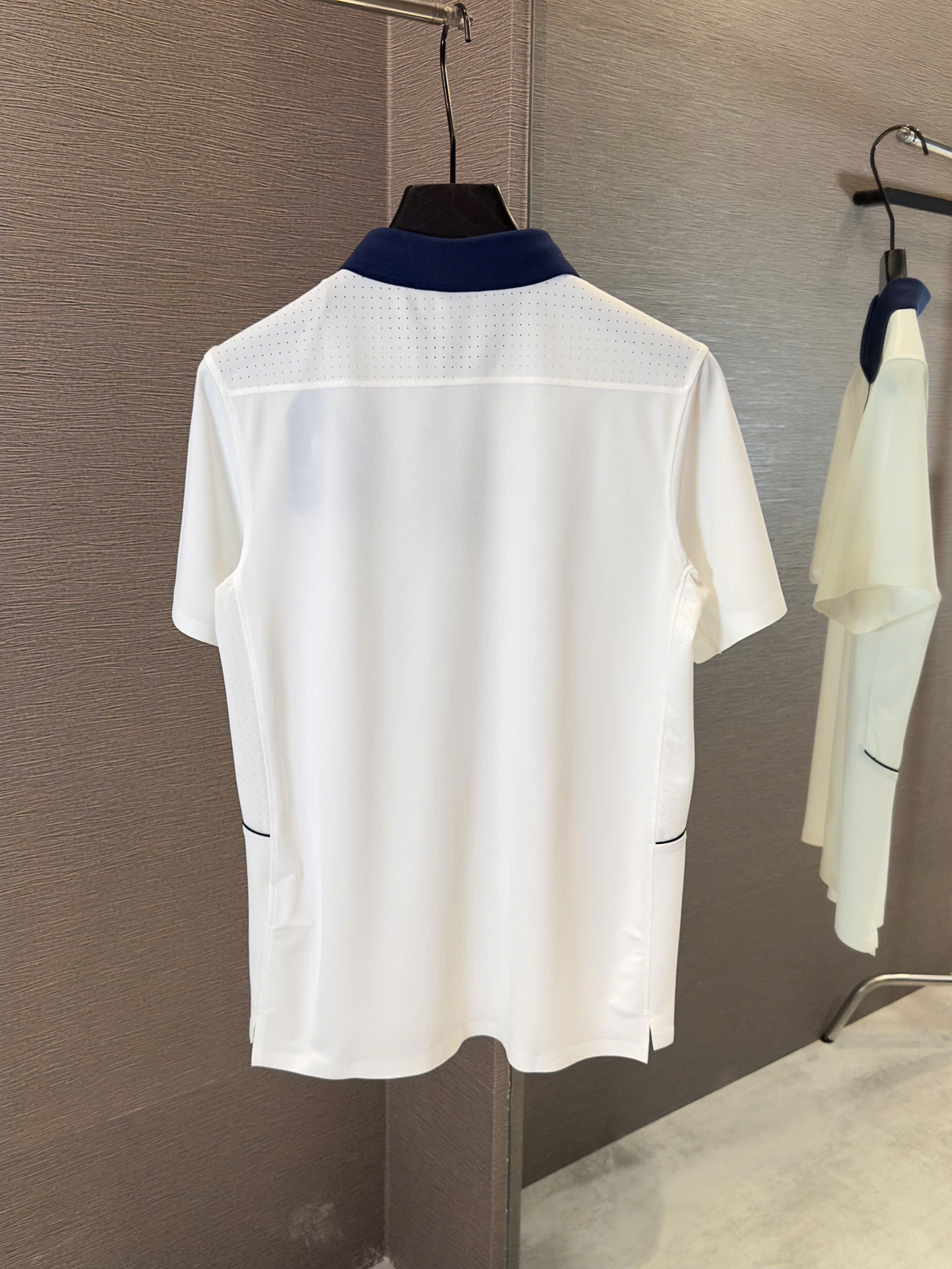 Áo polo thể thao Manesti logo thêu ngực Like Auth S-XL VTN\Trắng
