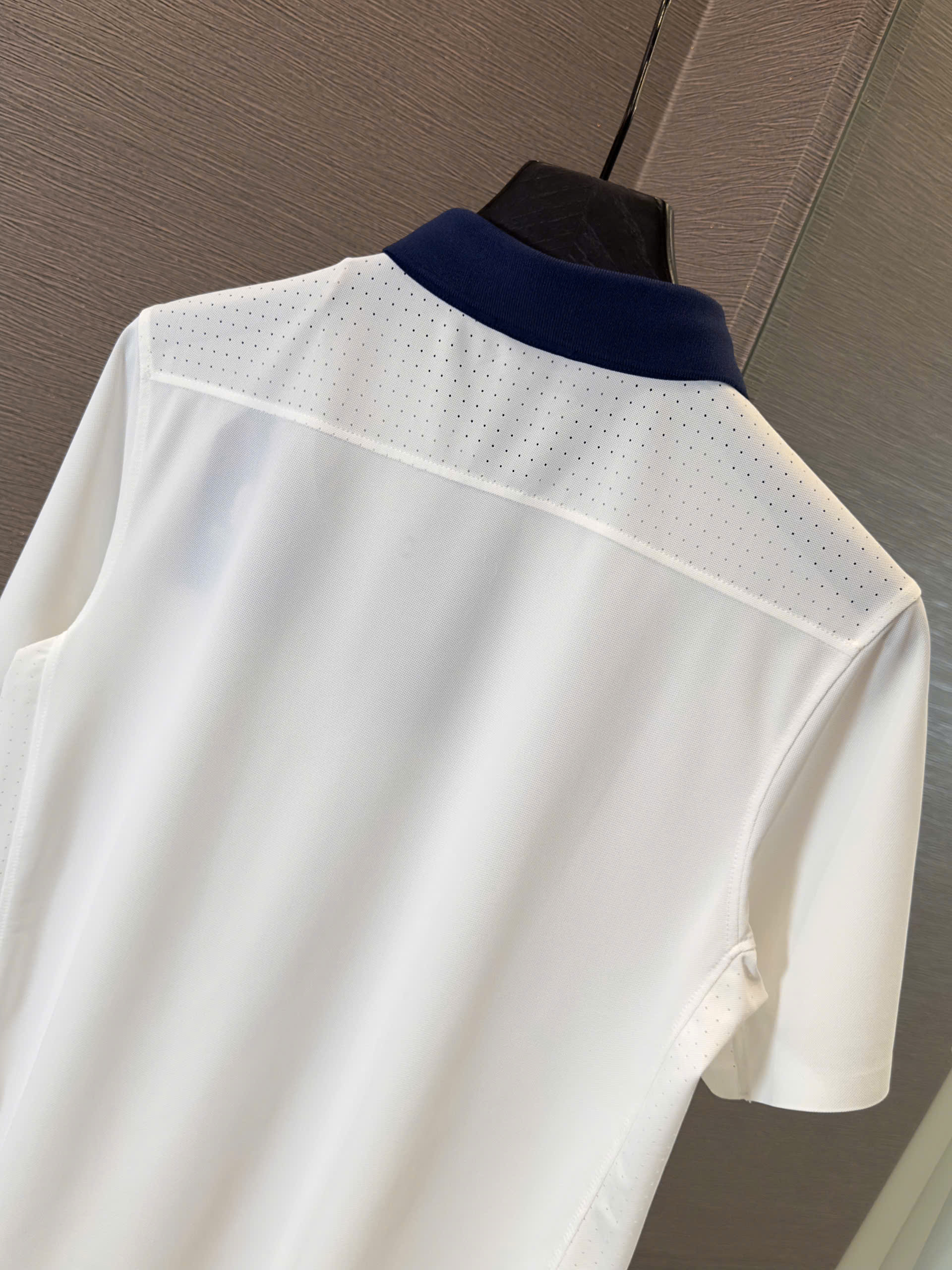 Áo polo thể thao Manesti logo thêu ngực Like Auth S-XL VTN\Trắng