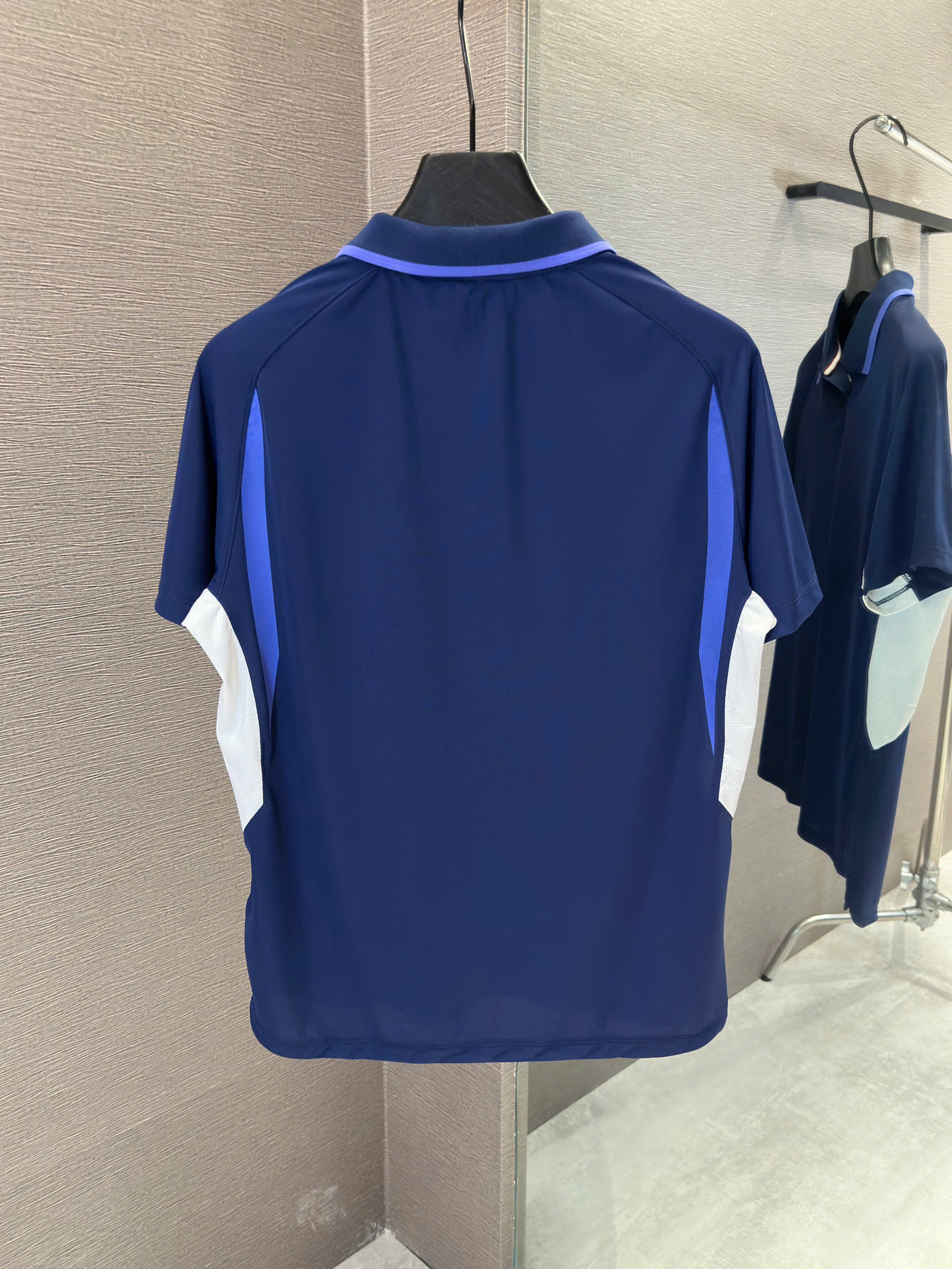 Set bộ thể thao hè Manesti cổ bẻ kẻ sườn Trắng Like Auth XS-XL VTN\Xanh Than