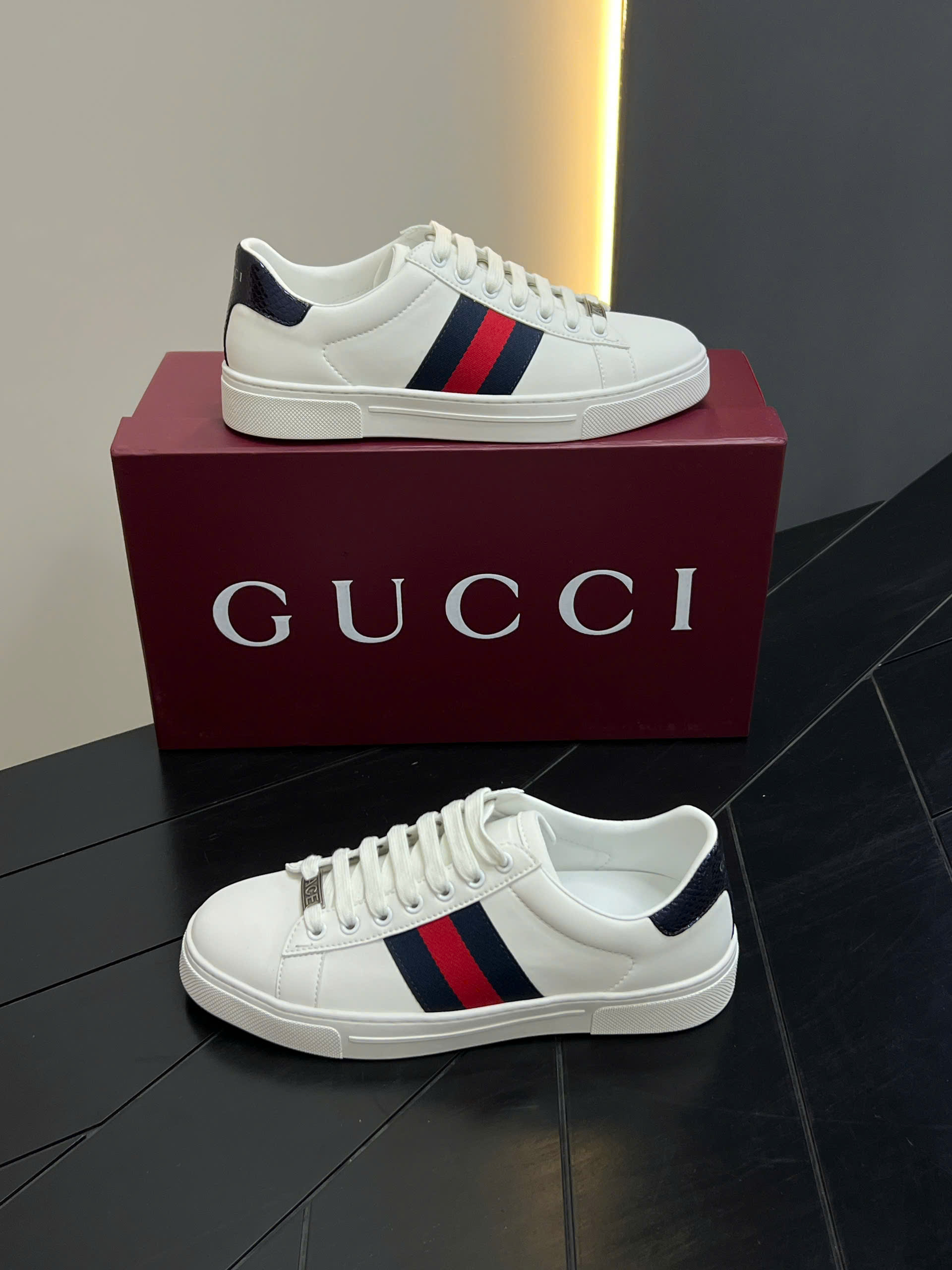 Giày sneaker Gucci Ace GG Supreme Trắng kẻ sọc ngang Xanh Đỏ Like Auth 38-43 VTN