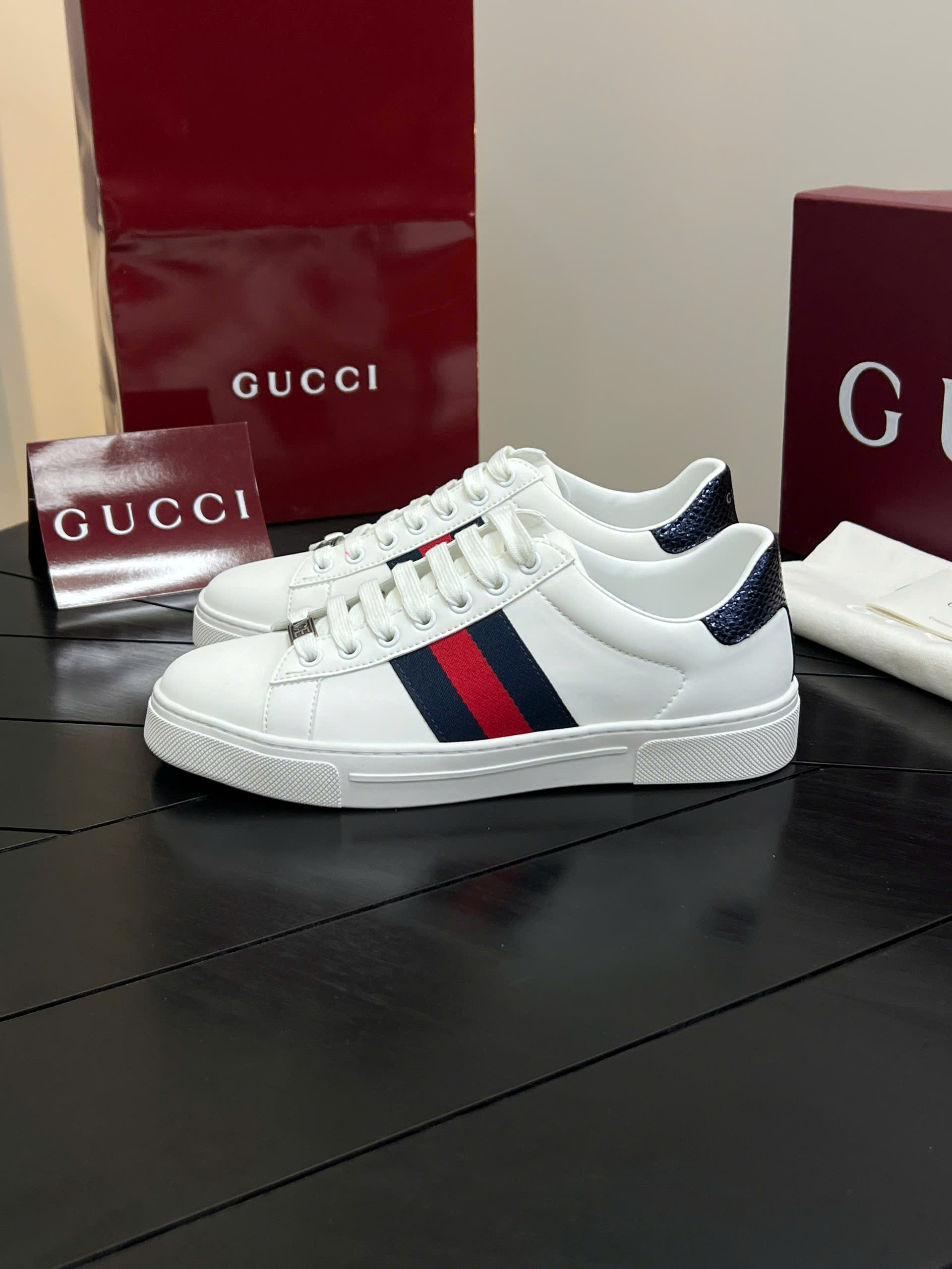 Giày sneaker Gucci Ace GG Supreme Trắng kẻ sọc ngang Xanh Đỏ Like Auth 38-43 VTN