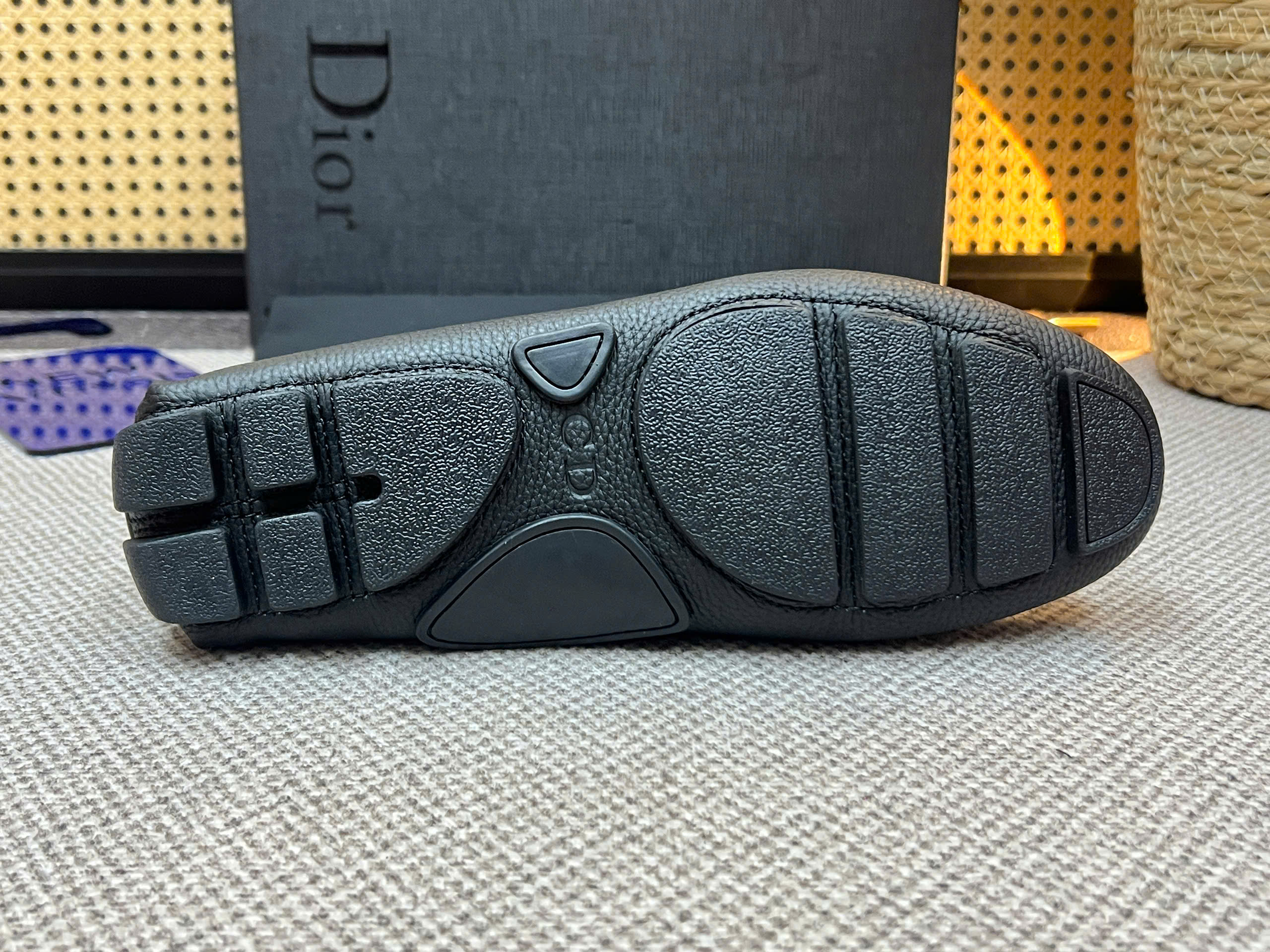 Giày moca Dior CD logo tag kim loại vân dập nổi Like Auth 38-43 VTN