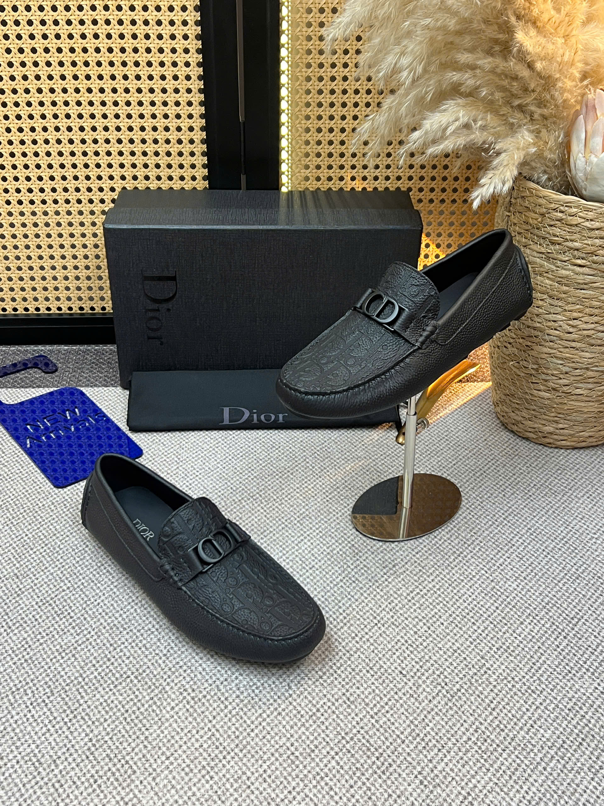 Giày moca Dior CD logo tag kim loại vân dập nổi Like Auth 38-43 VTN