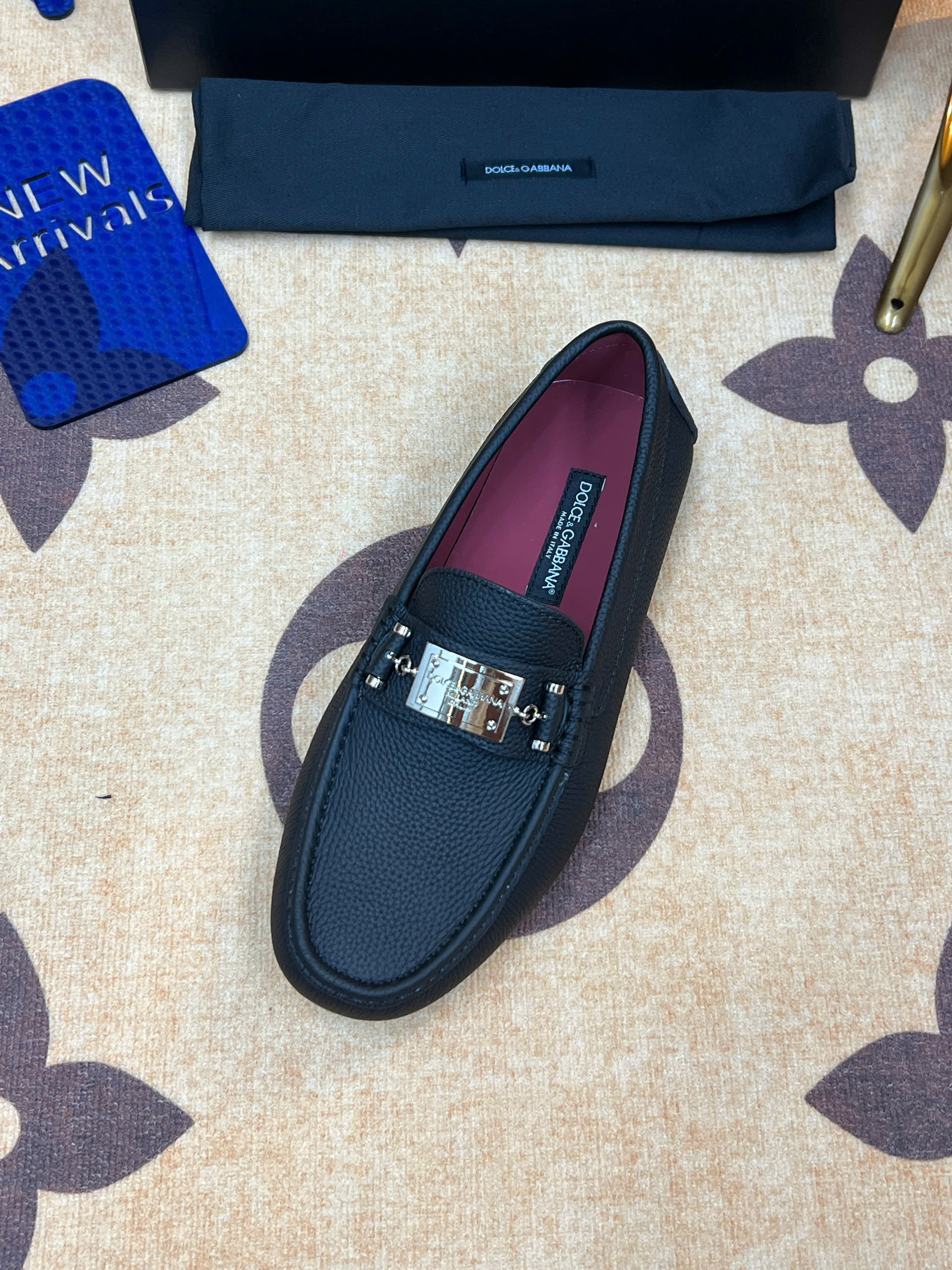 Giày moca Dolce Gabbana DG da Bê Xanh Than sần tag bạc vuông xích Like Auth 38-43 VTN
