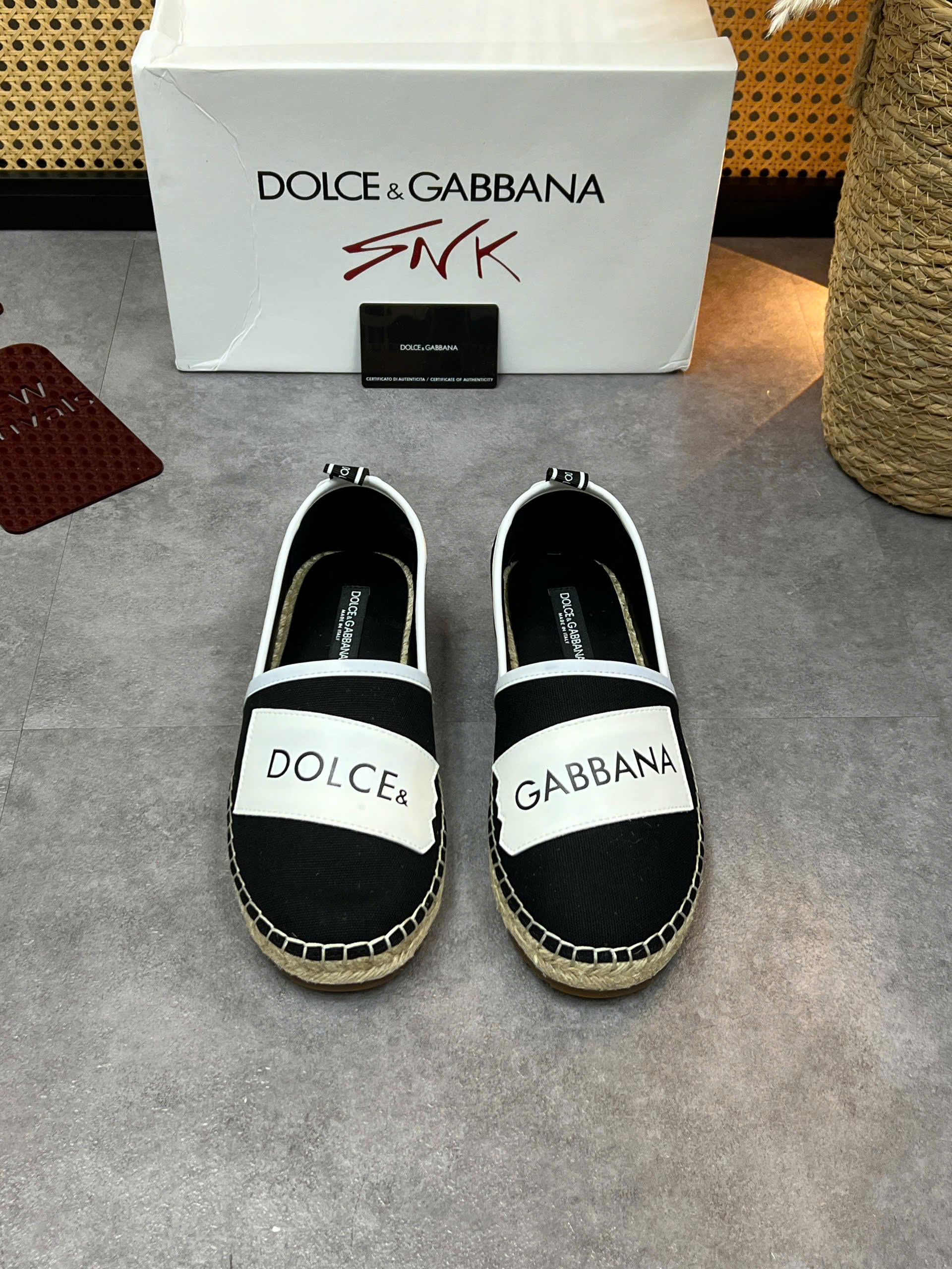 Giày slipon cói Dolce Gabbana DG Đen tag Trắng Like Auth 38-43 VTN